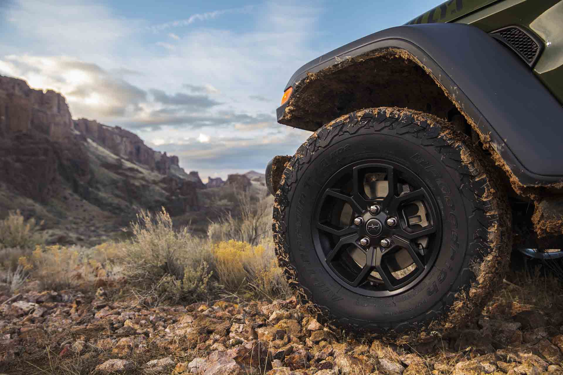 Jeep Wrangler JL Official: 2024 Jeep Wrangler Facelift Refresh Gets Major Updates & Upgrades! 2024-jeep-wrangler_100880665_h