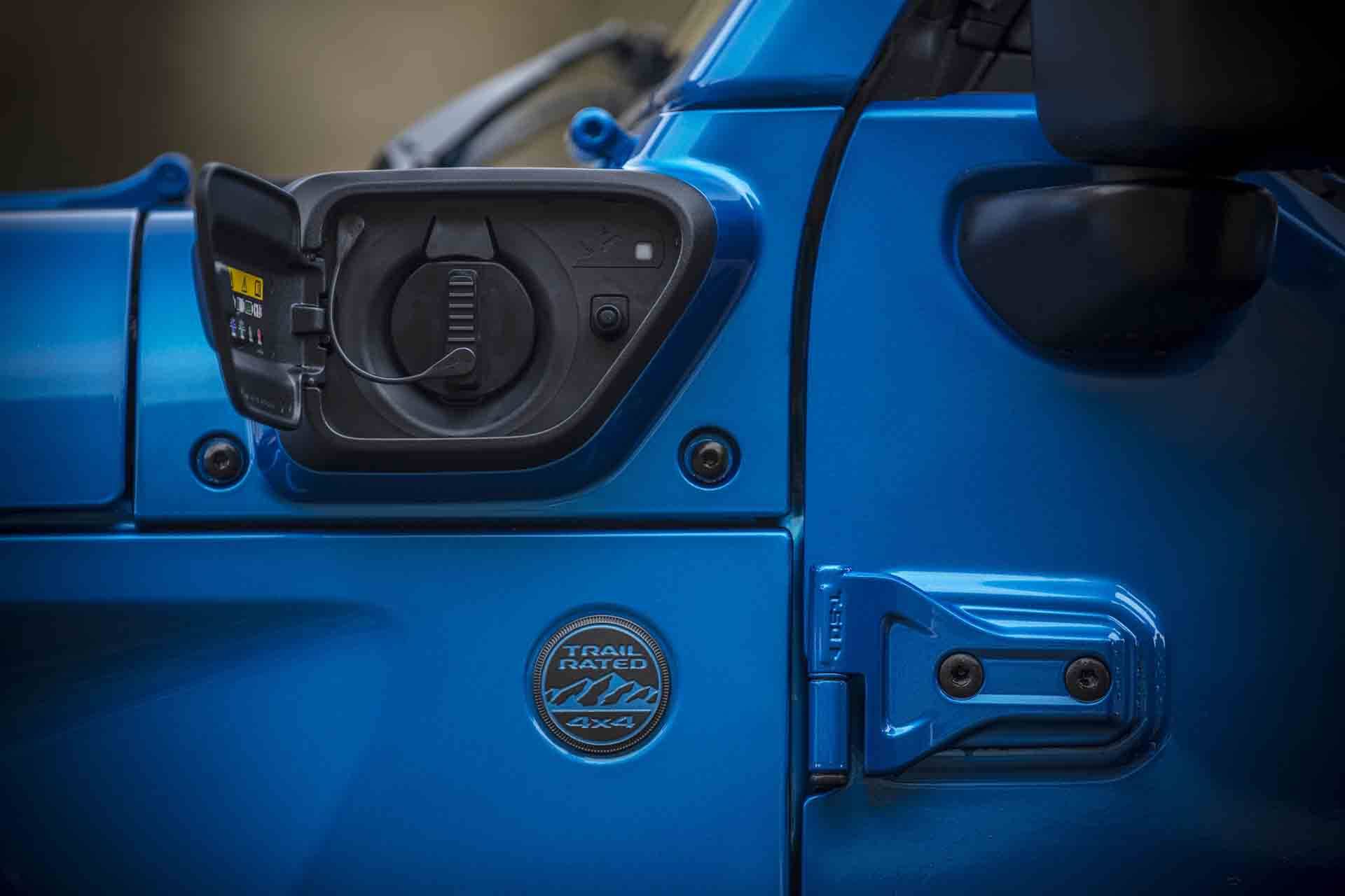 Jeep Wrangler JL Official: 2024 Jeep Wrangler Facelift Refresh Gets Major Updates & Upgrades! 2024-jeep-wrangler_100880616_h