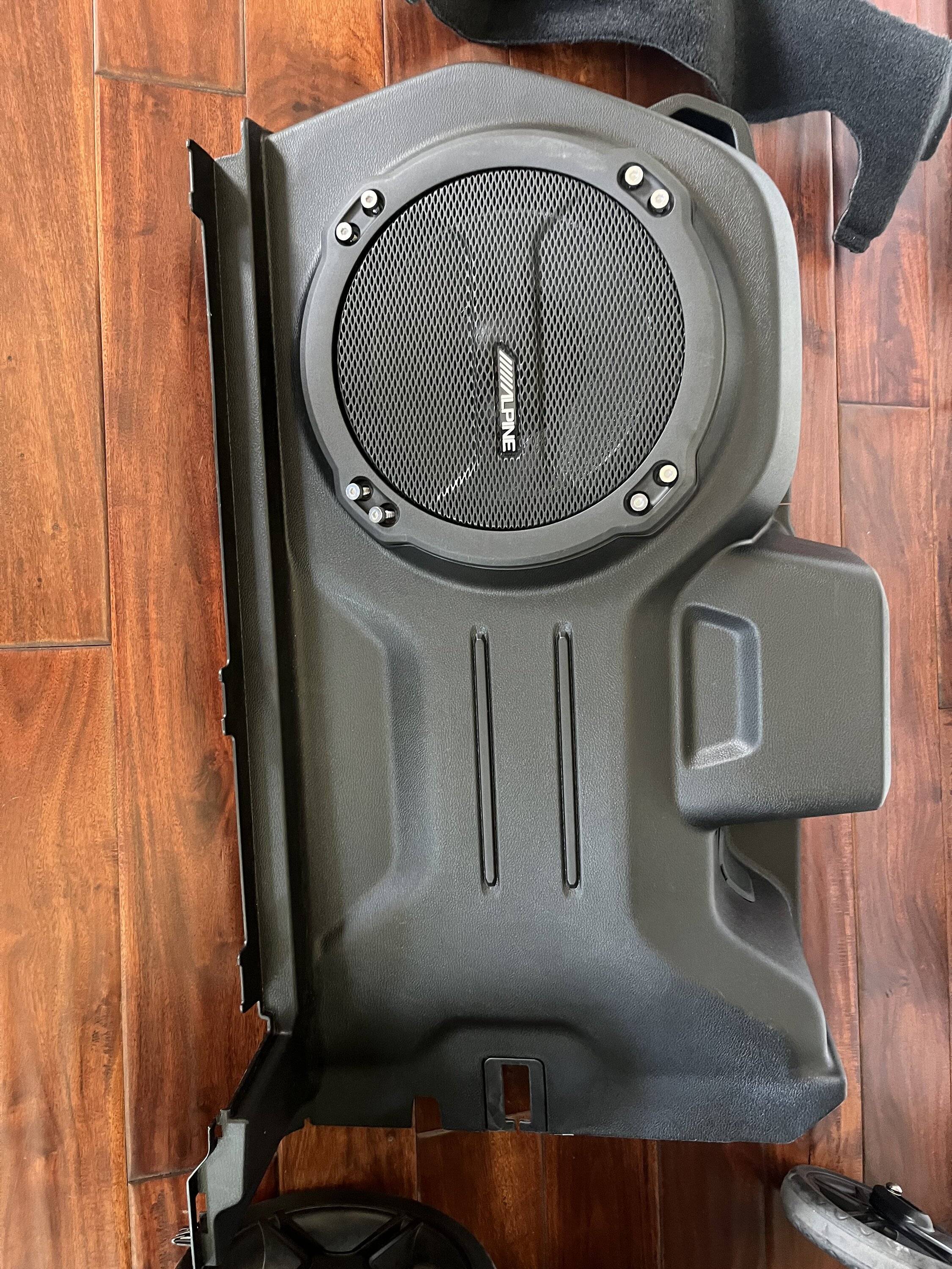 Jeep Wrangler JL Premium Alpine Factory Upgrade..complete Kit 1ADD6D4E-F8C4-46DF-9B02-89E3ABF9305B
