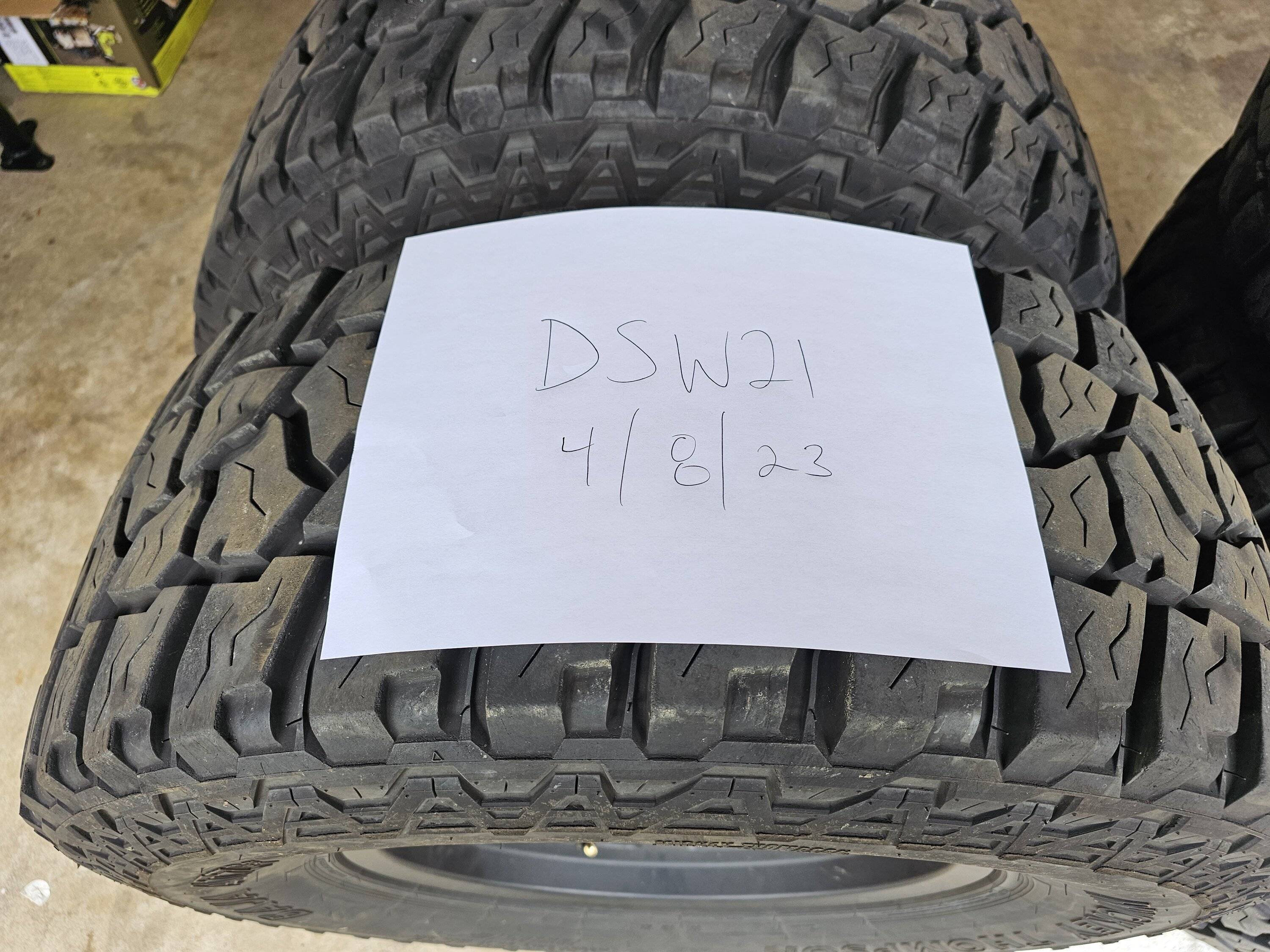 Jeep Wrangler JL (5) Method 701 Wheels on 35"s 20230408_155030