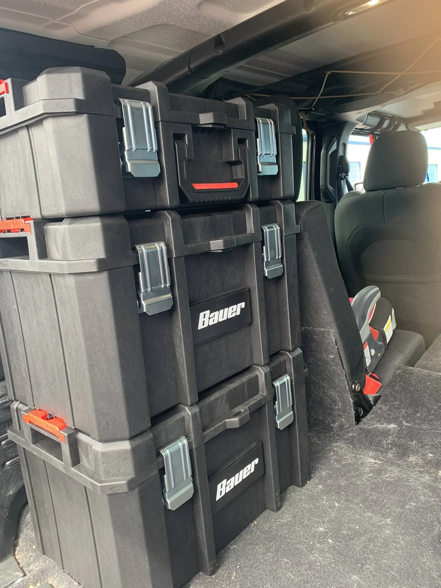 Jeep Wrangler JL Harbor Freight Bauer Boxes for cargo space BB04569A-F92E-4881-9128-36109581C4C0