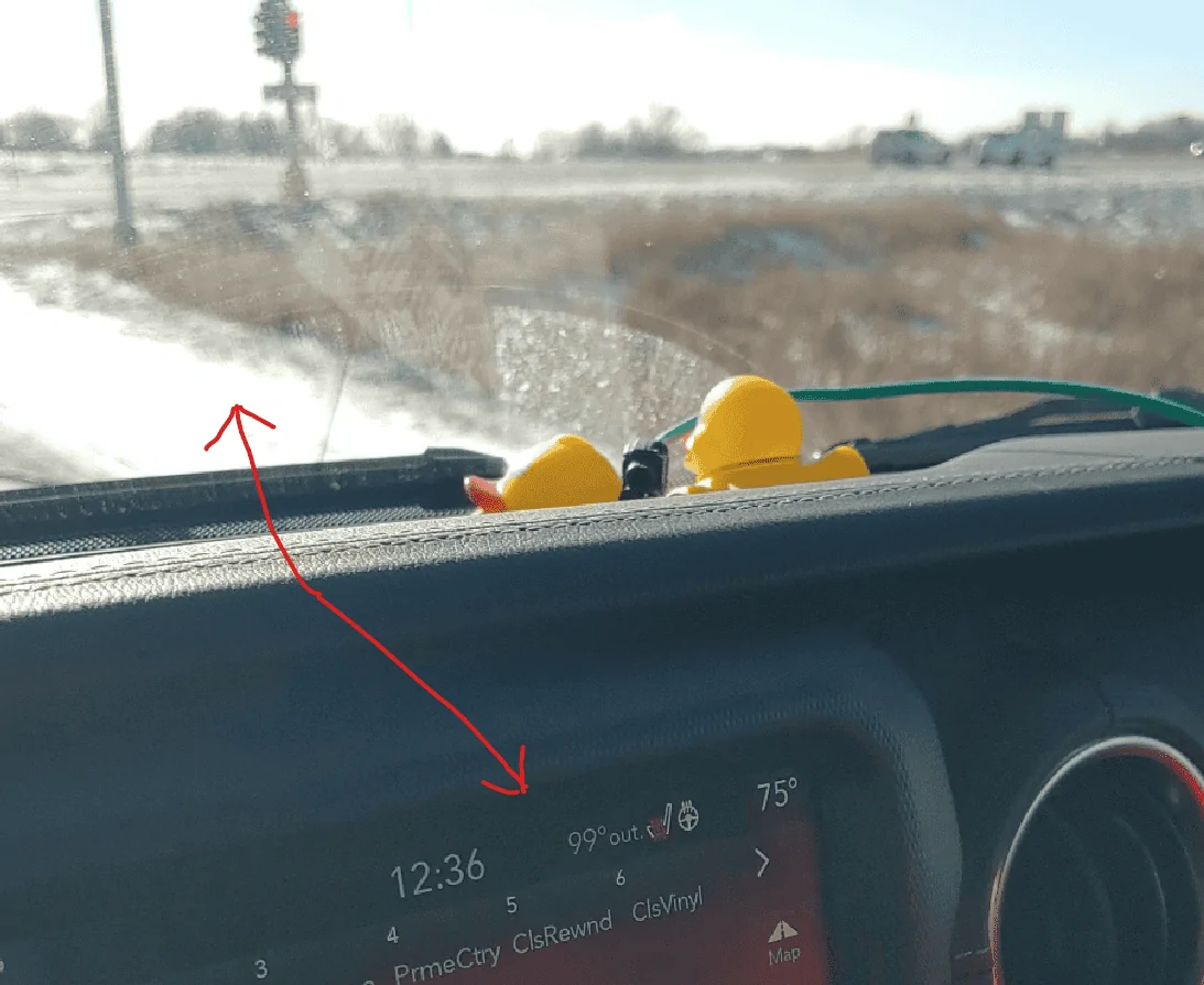 Jeep Wrangler JL Outside temp wrong -degree-sno