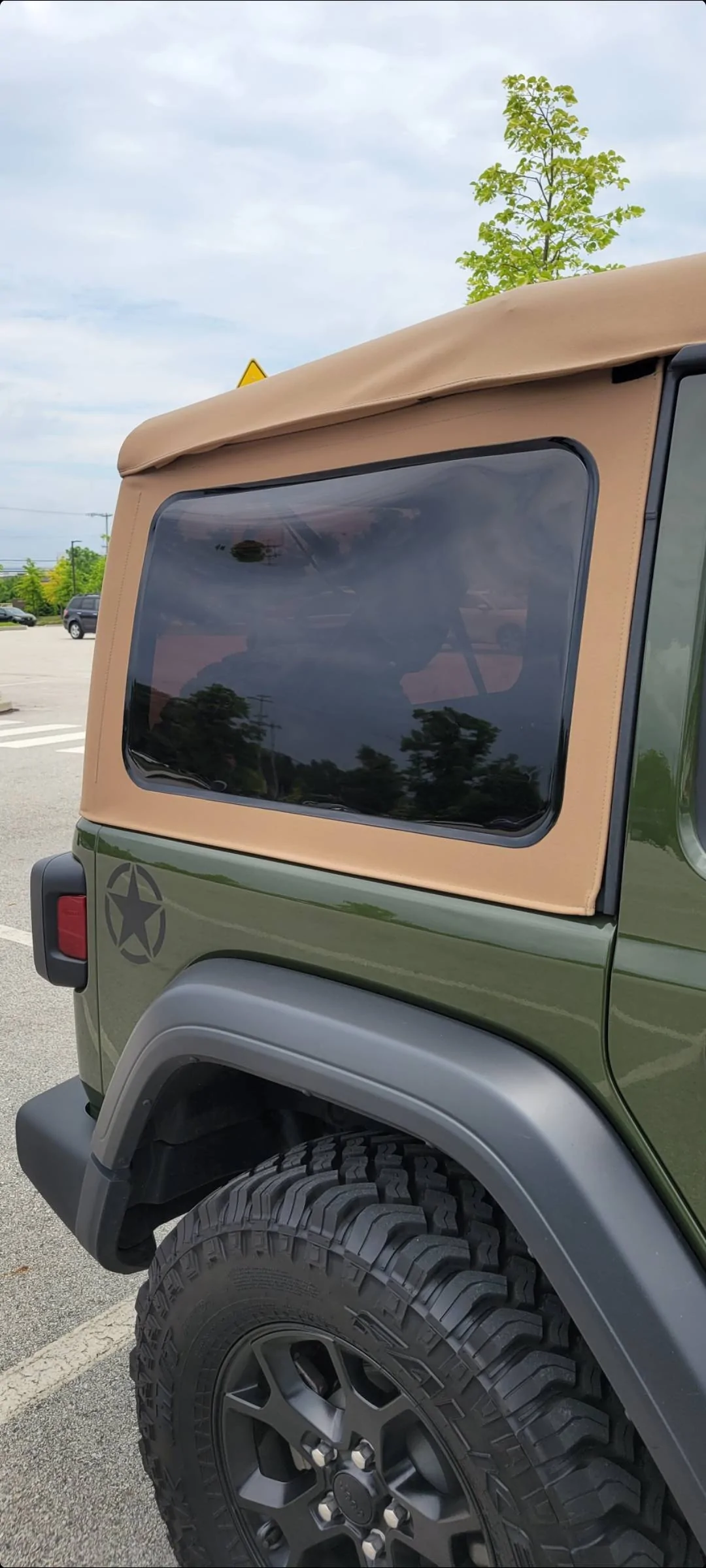 Jeep Wrangler JL 2021 Premium Tan Soft Top Screenshot_20230409_214441_Gallery