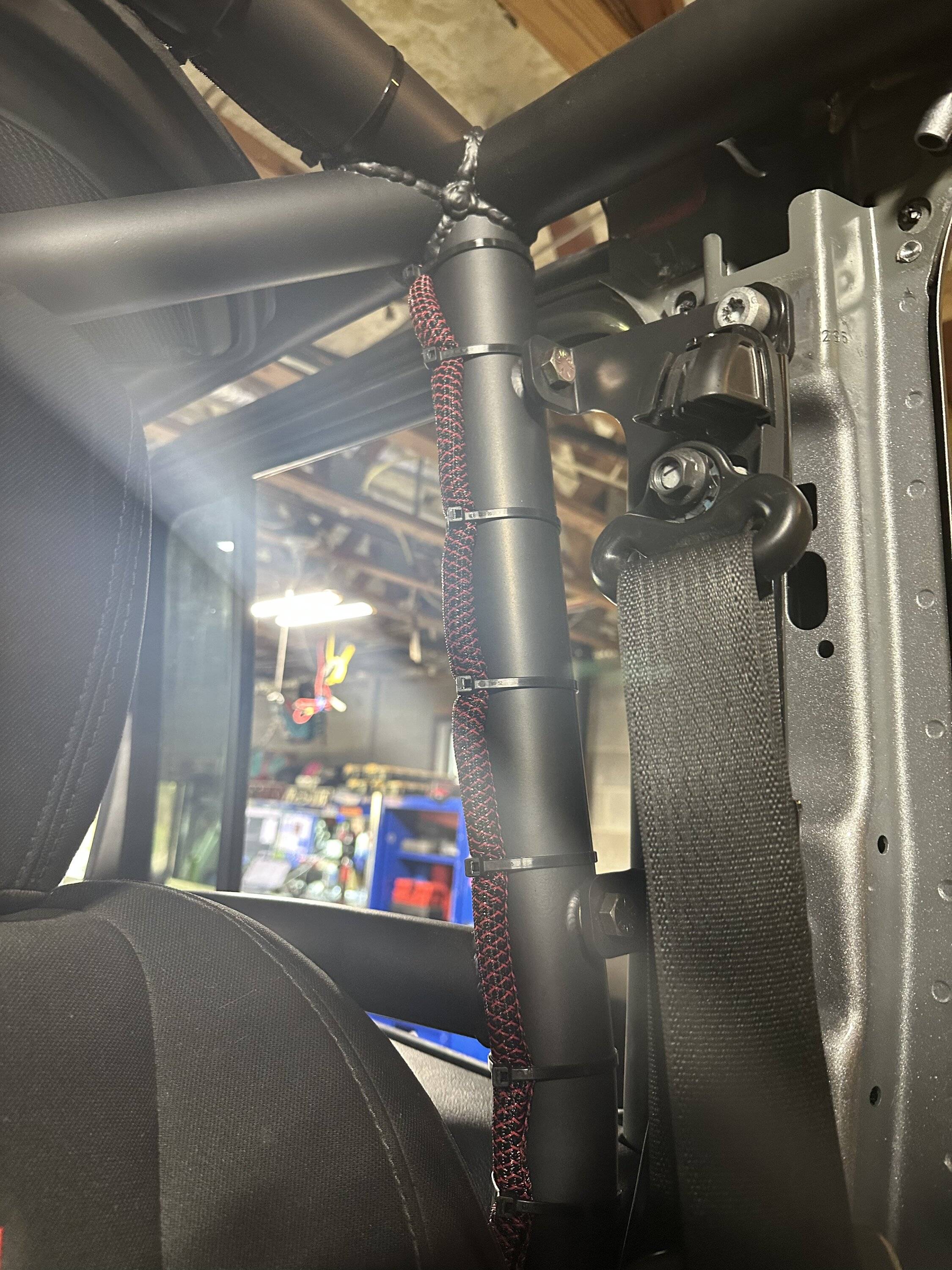 Jeep Wrangler JL GenRight B-Pillar Chop C612A24C-CC4E-4BE4-8258-5CC6B8B9D369