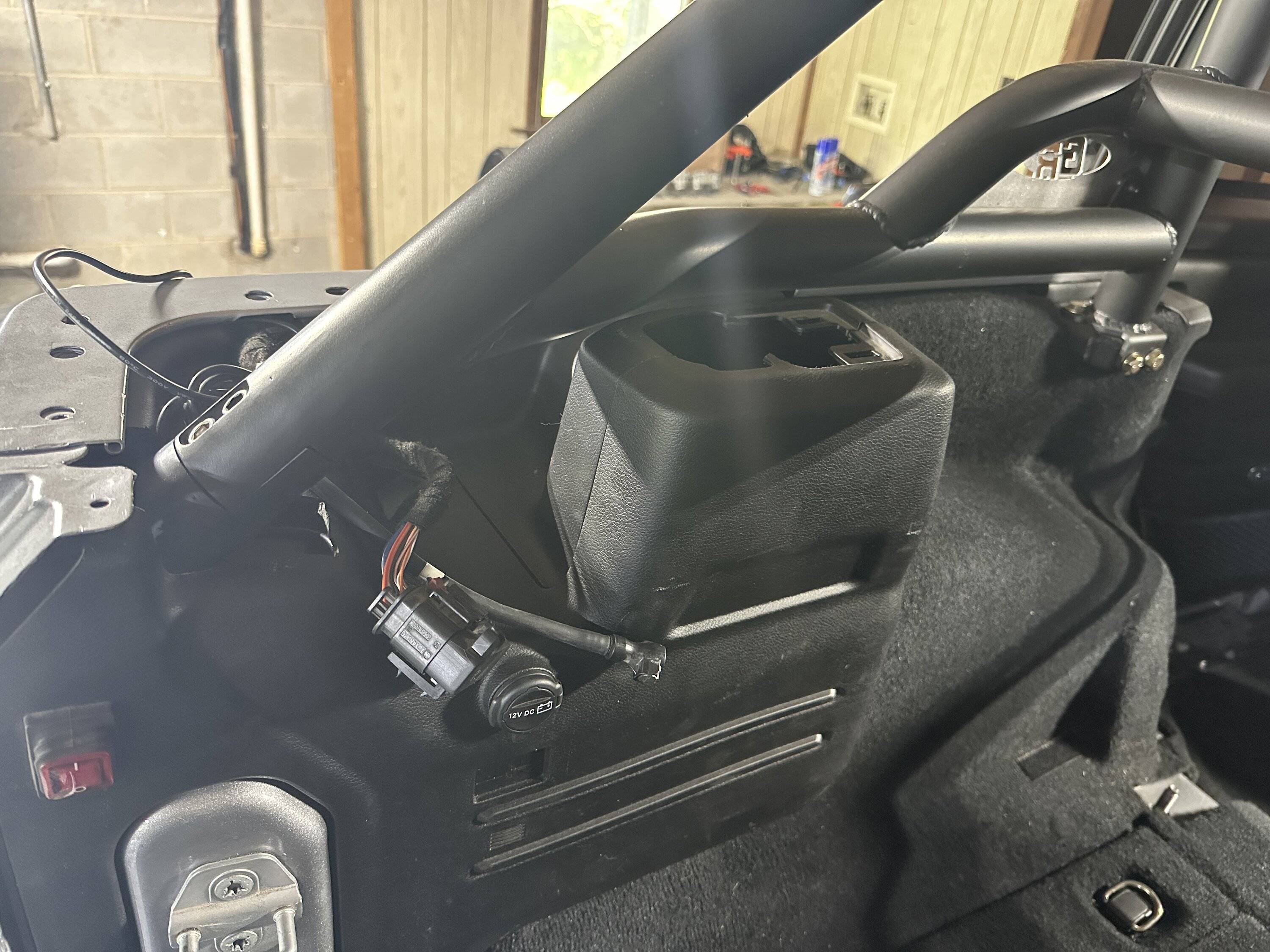 Jeep Wrangler JL GenRight Roll Cage Install D3175295-F6C0-4F01-9E21-DB7905615742