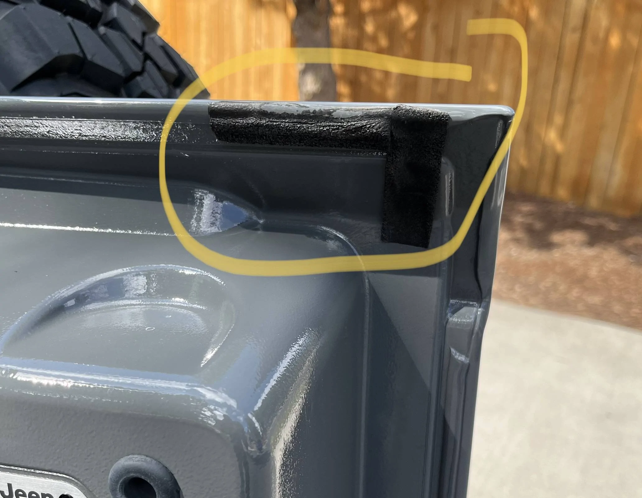 Jeep Wrangler JL Tape on tailgate? IMG_1873
