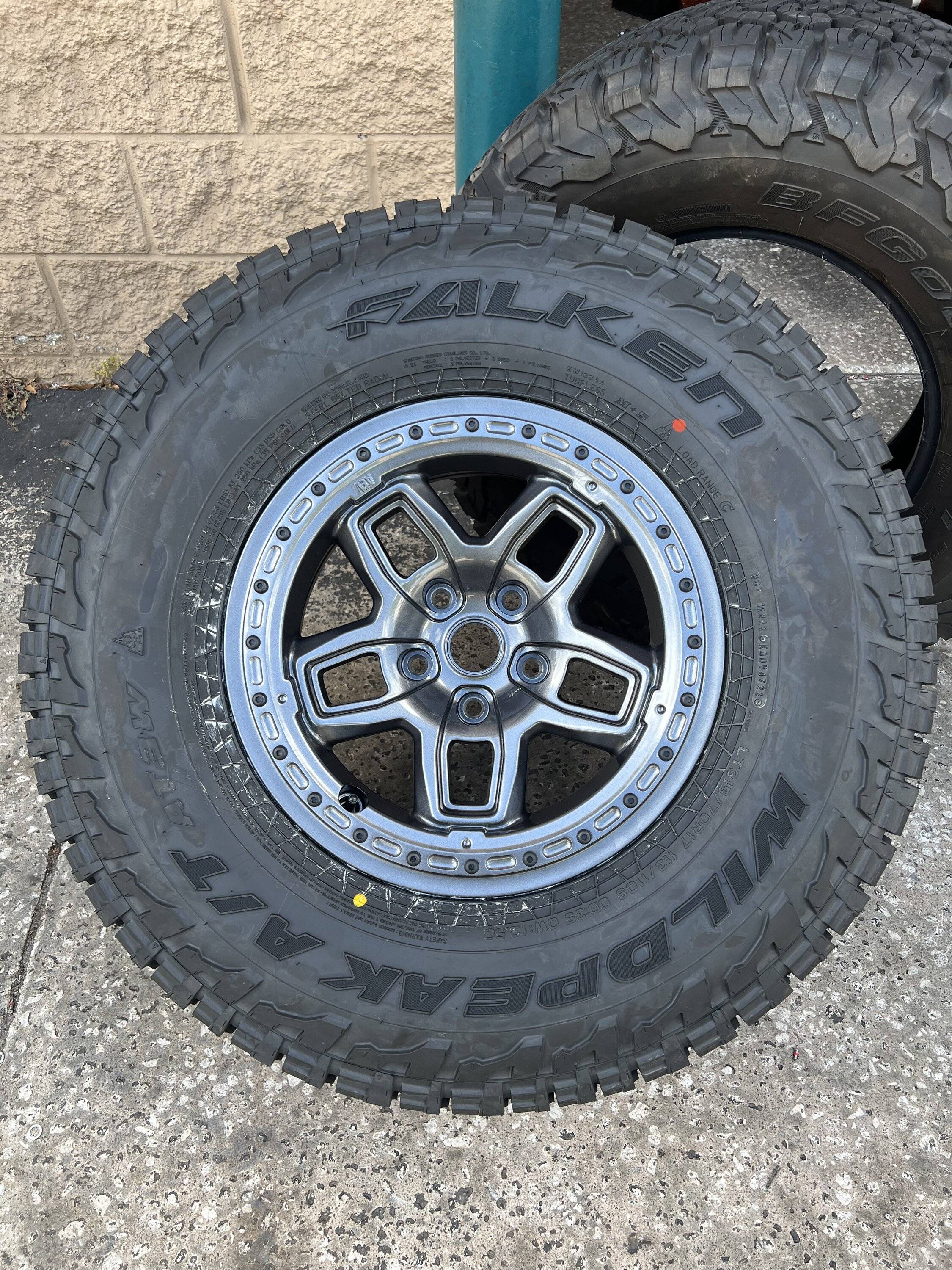 Jeep Wrangler JL On road good performance tire? E80BF833-6583-4F94-B04D-C4B82A5347F0