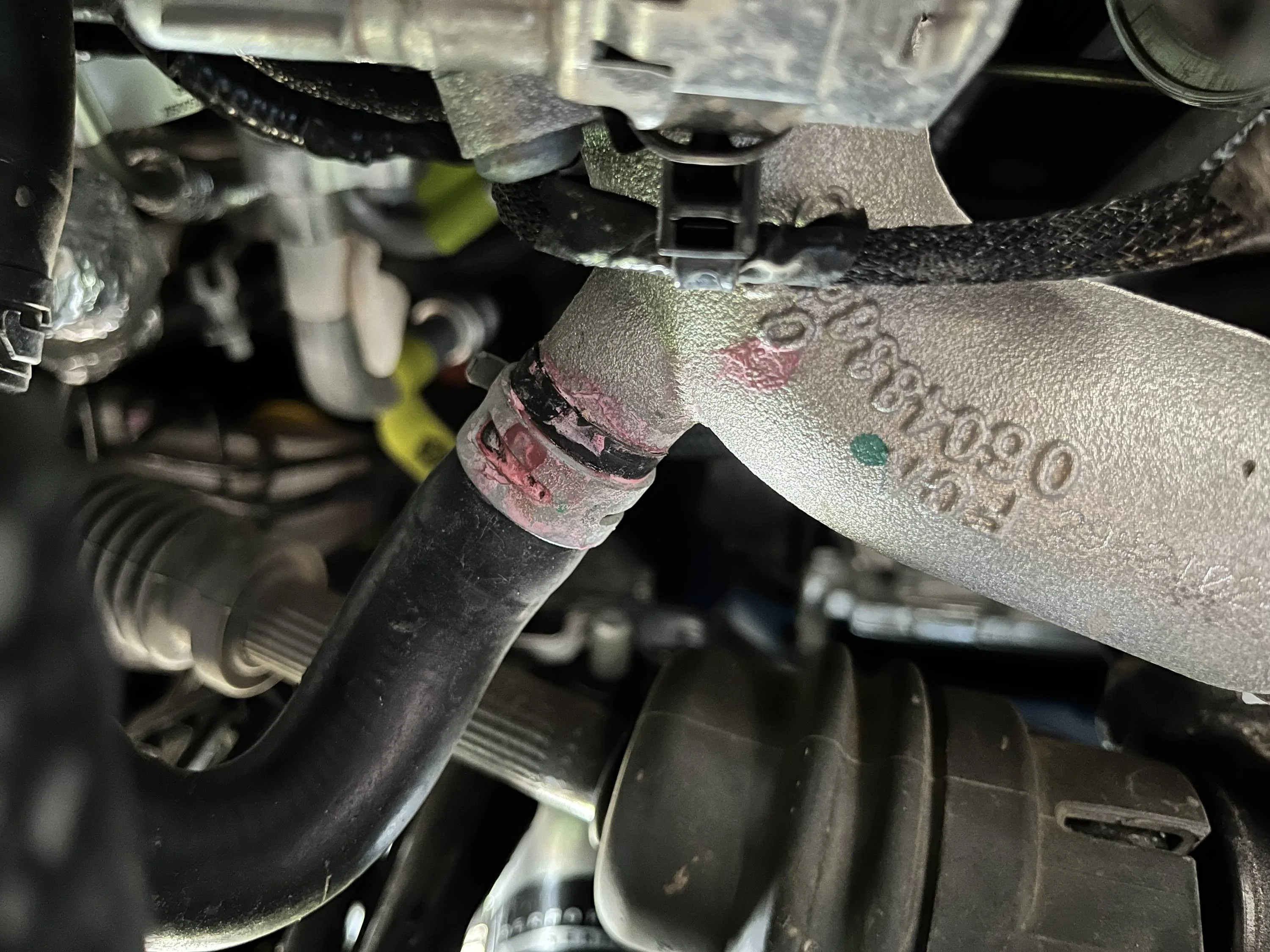Jeep Wrangler JL 2.0L Water Leak v9Roafk