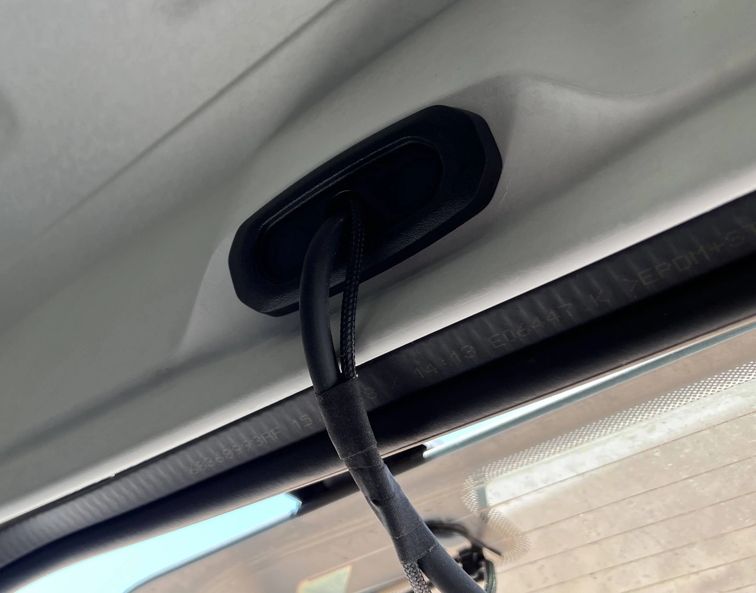 Jeep Wrangler JL Hearing rattling inside in the back cargo area wires