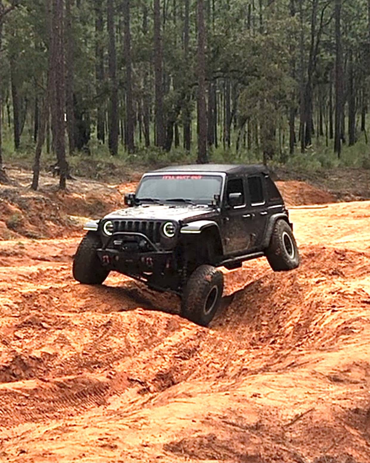 Jeep Wrangler JL Crystal Rubi build… 33510E85-D1F0-49DC-868A-04E2ECAA29FB
