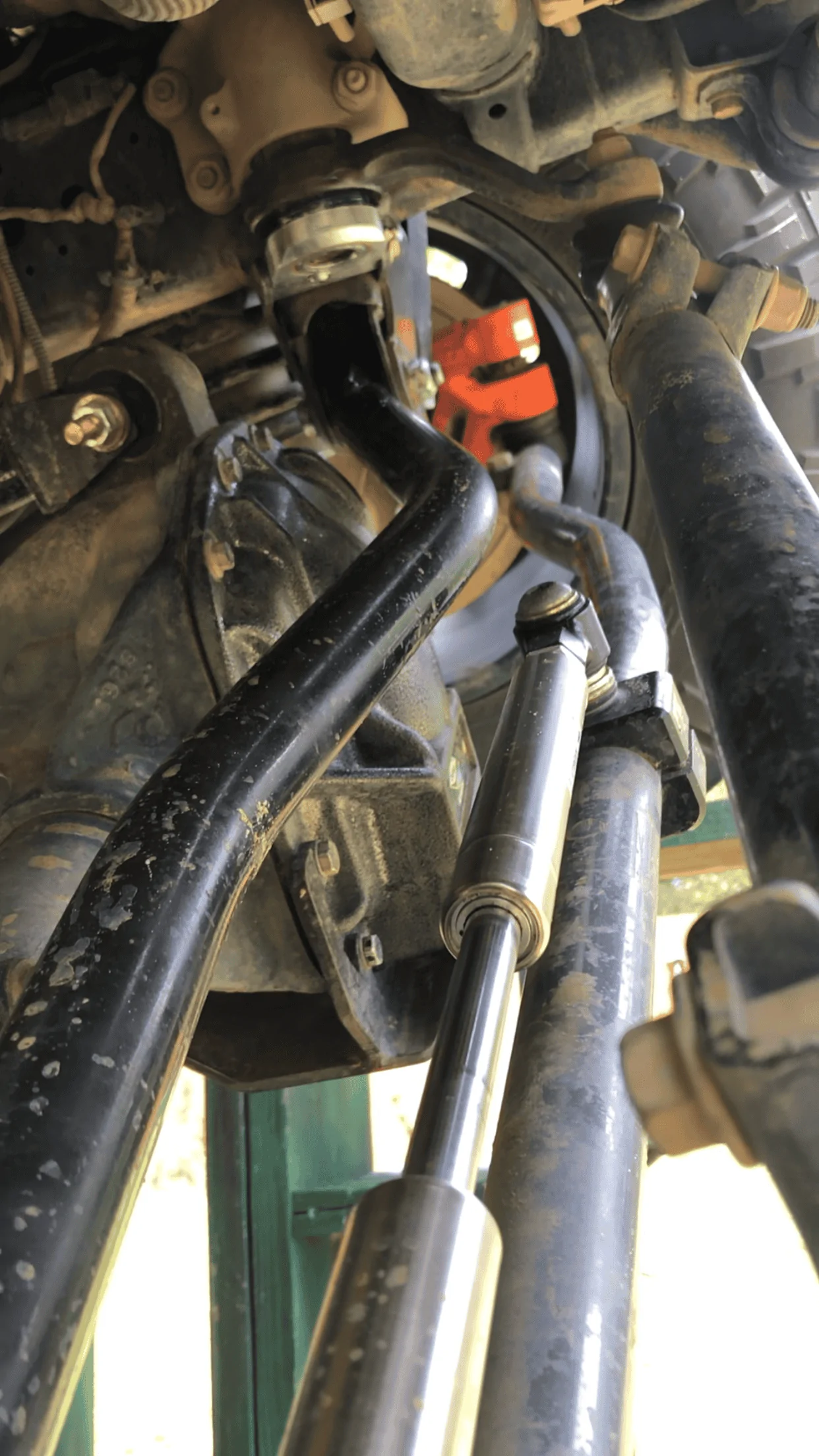 Jeep Wrangler JL Track bar hitting secter shaft brace 749CFC91-0349-4E68-894F-70A9DF009C8C