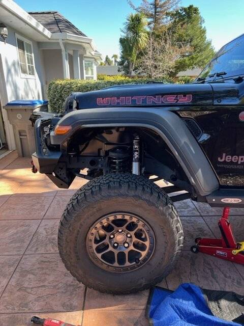 Jeep Wrangler JL Fox Performance Series 2.5 IFP Shocks IMG_9630