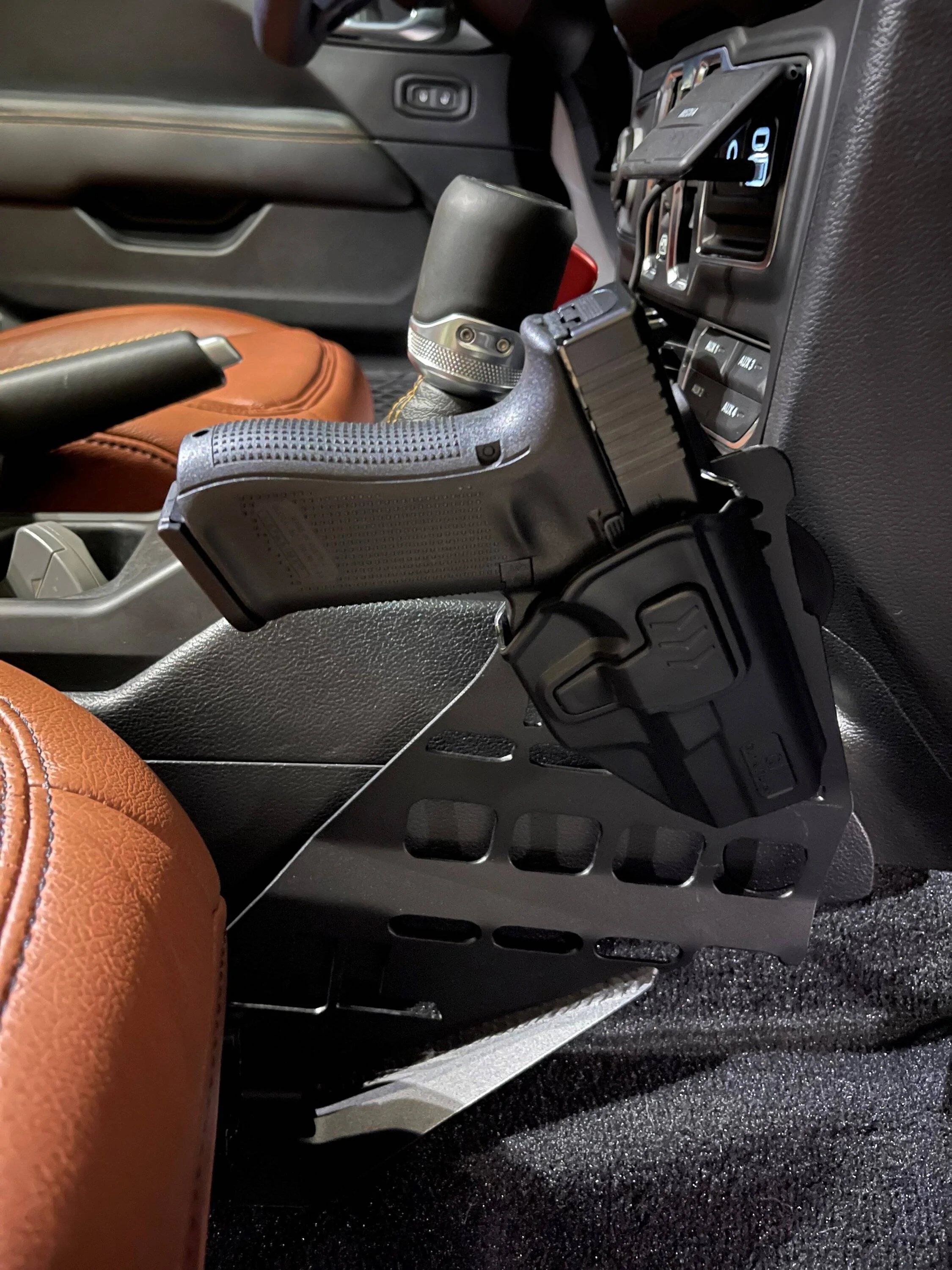 Jeep Pistol 1.jpg
