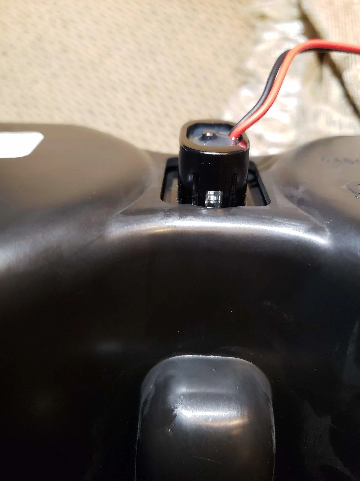 Jeep Wrangler JL JL Front Cupholder Removal 20180806_180218
