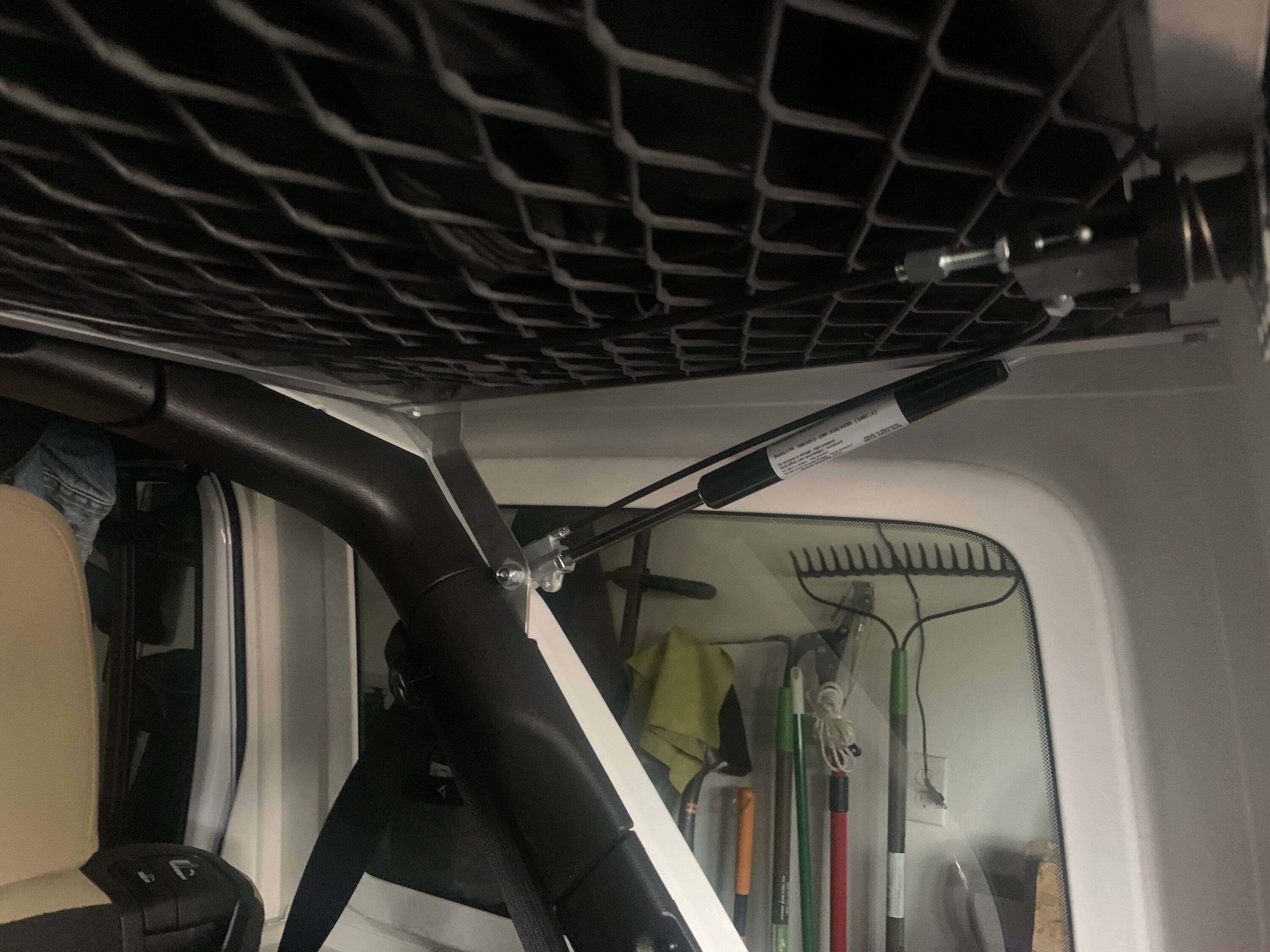 Jeep Wrangler JL Tilting cargo shelf IMG_9639