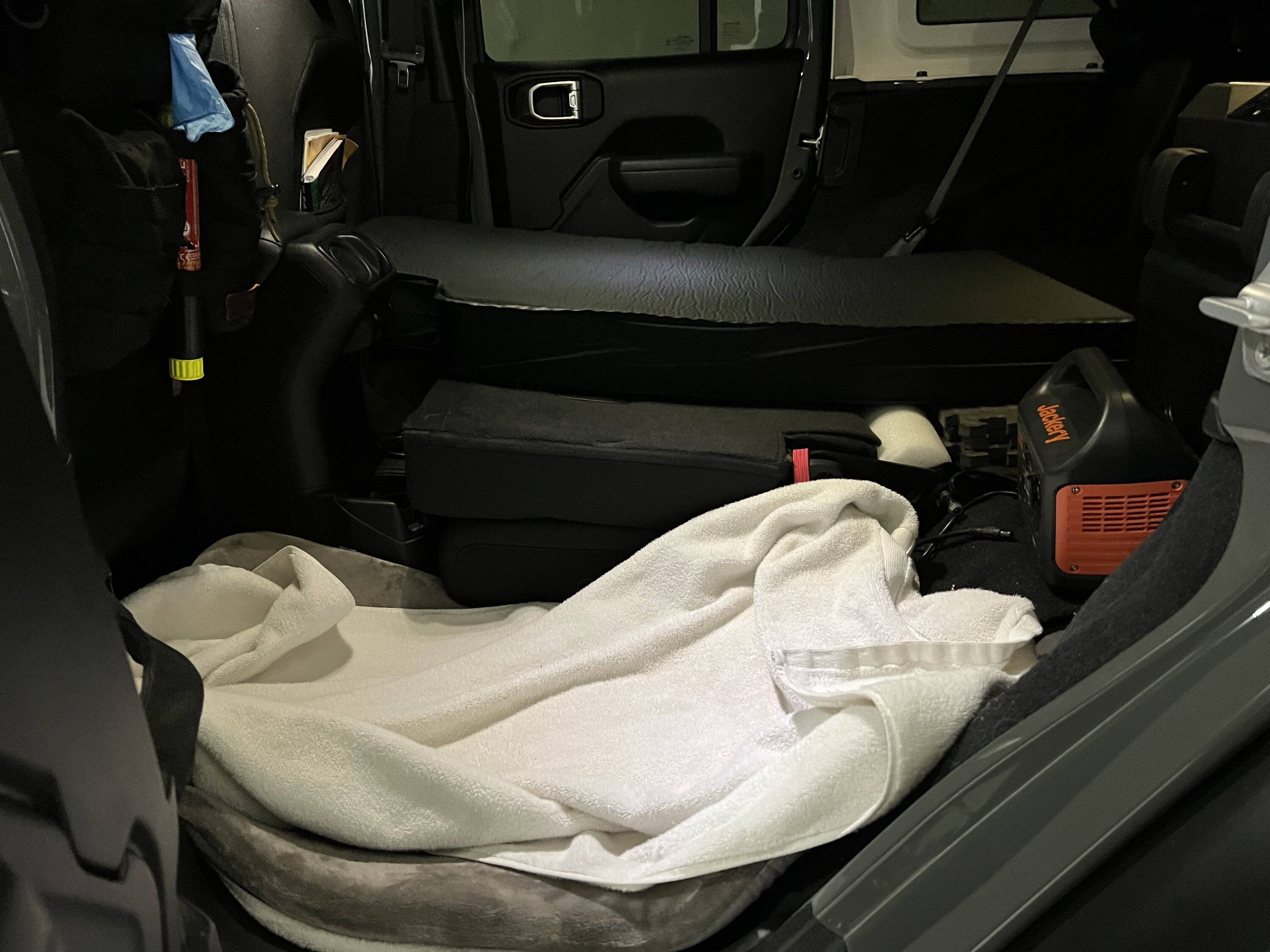 Jeep Wrangler JL Camping inside my jeep IMG_7140