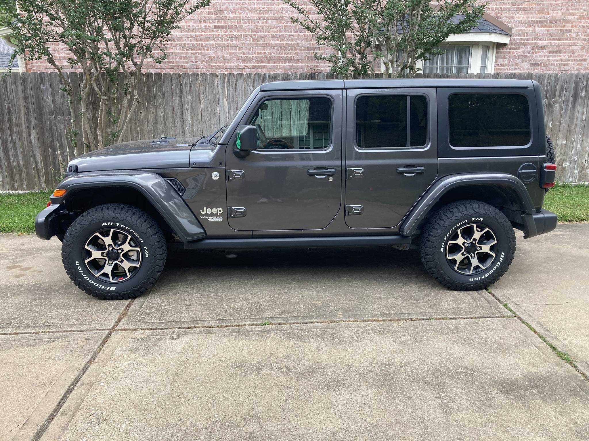 Jeep Wrangler JL New tire advice please. 95C929BC-BC57-46B8-8640-3DC32A76C543