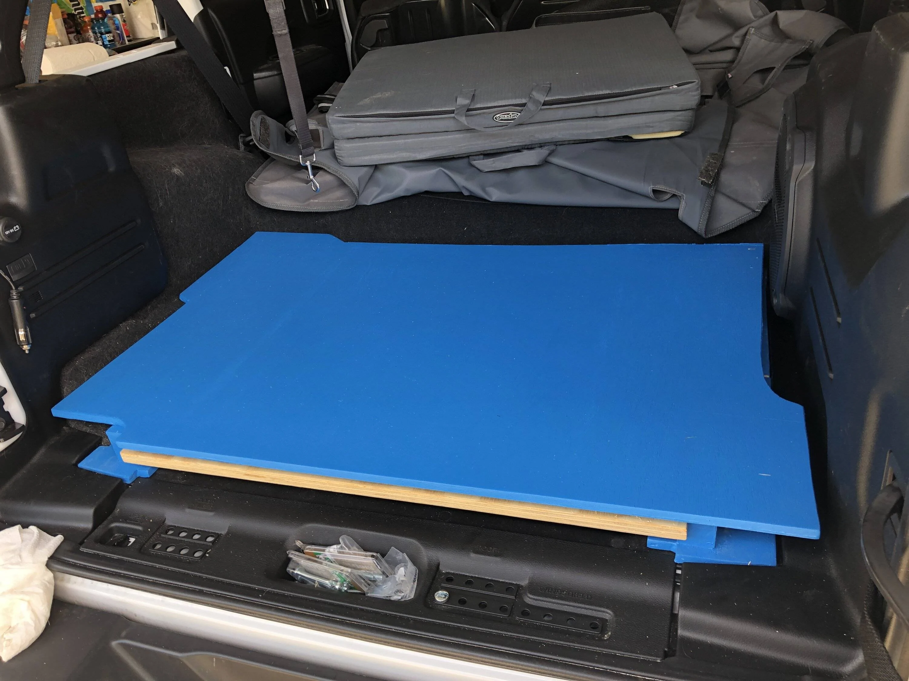 Jeep Wrangler JL JLU 4xe Slide-out Cargo Tray/Table IMG_1557