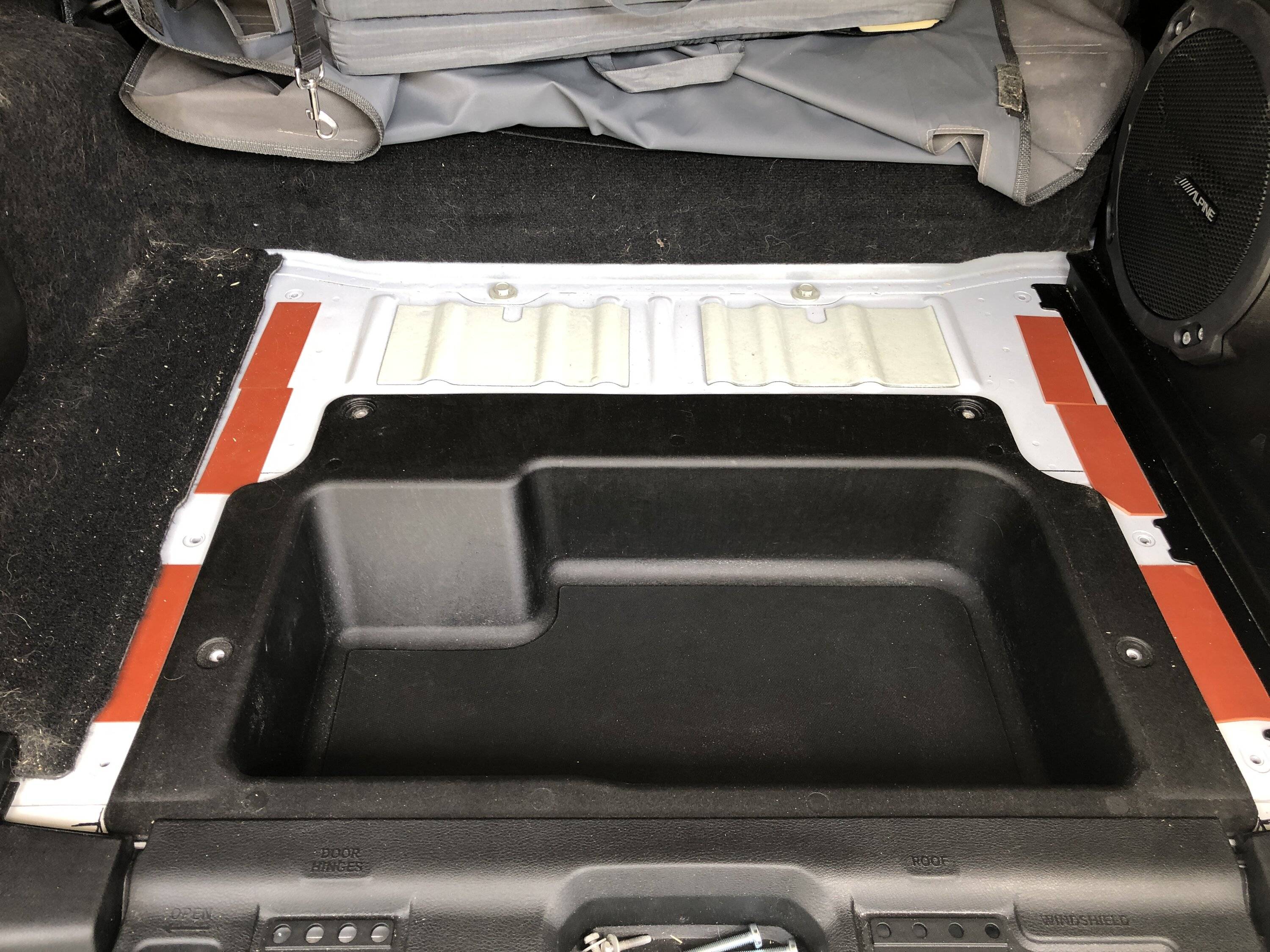 Jeep Wrangler JL JLU 4xe Slide-out Cargo Tray/Table IMG_1555.JPG