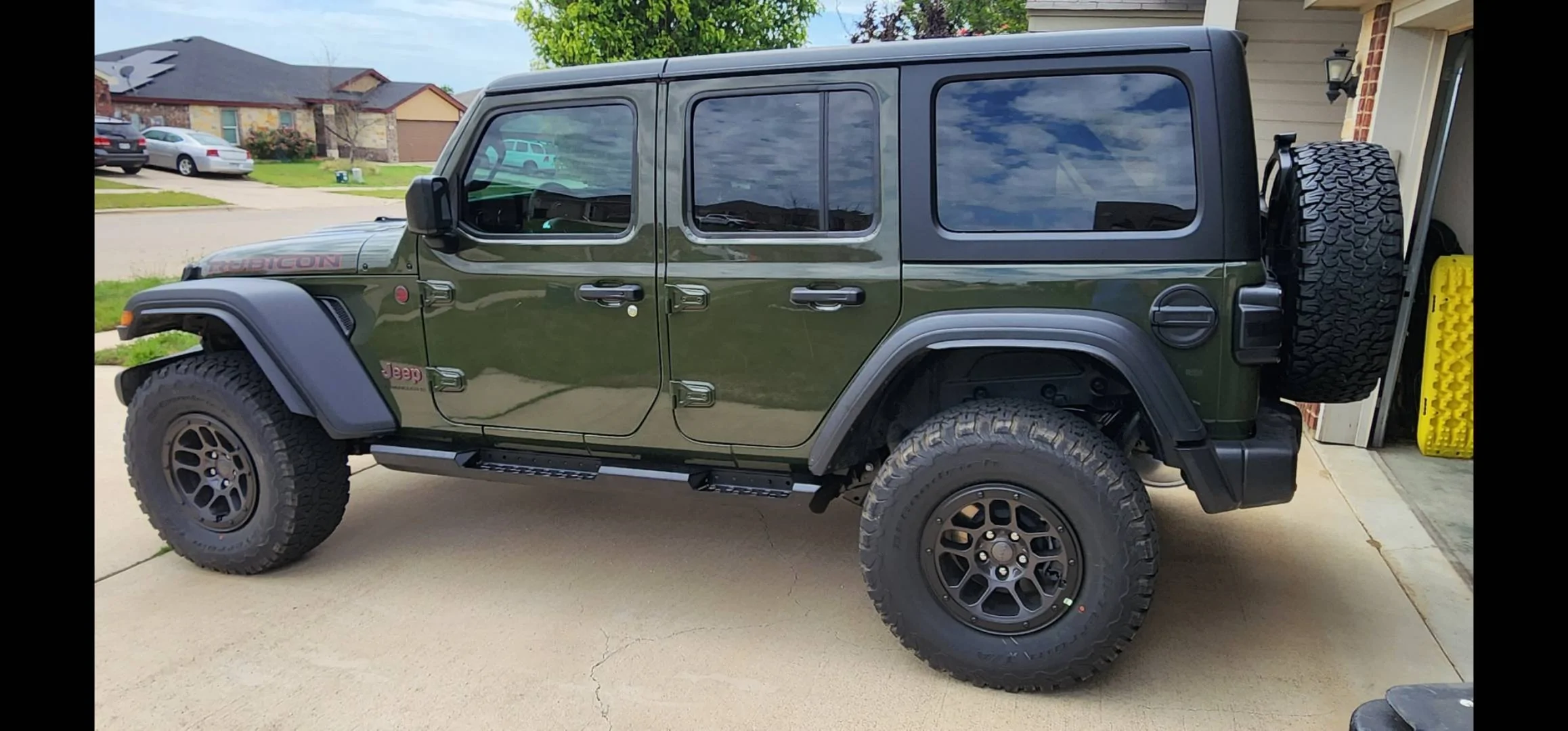 Jeep Wrangler JL 2023 Sarge Green Slow Build Screenshot_20230422_151938_Gallery