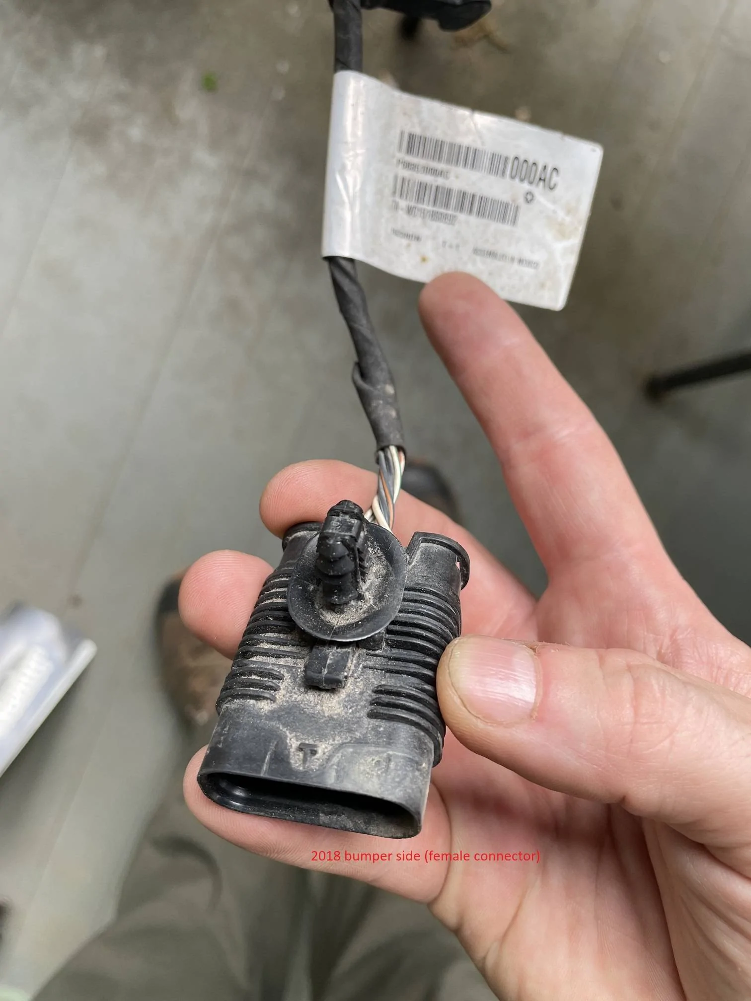 Jeep Wrangler JL Park Sense connectors different between model years? Image (3)