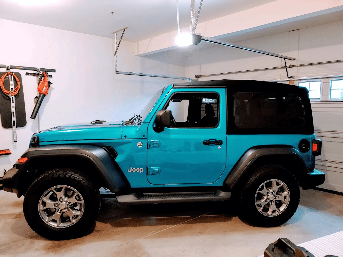 Jeep Wrangler JL Debating debadging 1682427144740
