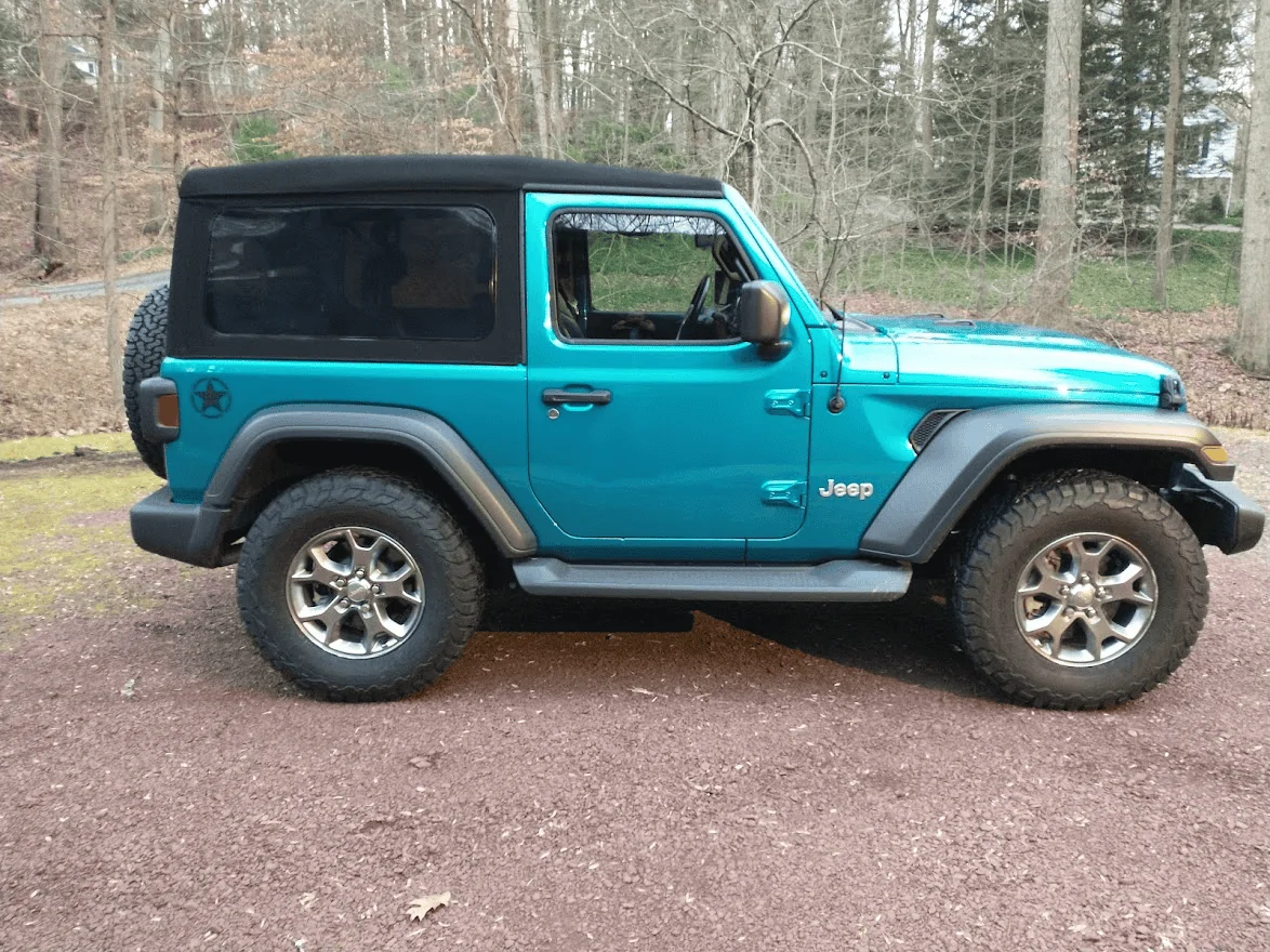 Jeep Wrangler JL Debating debadging 1682427515437