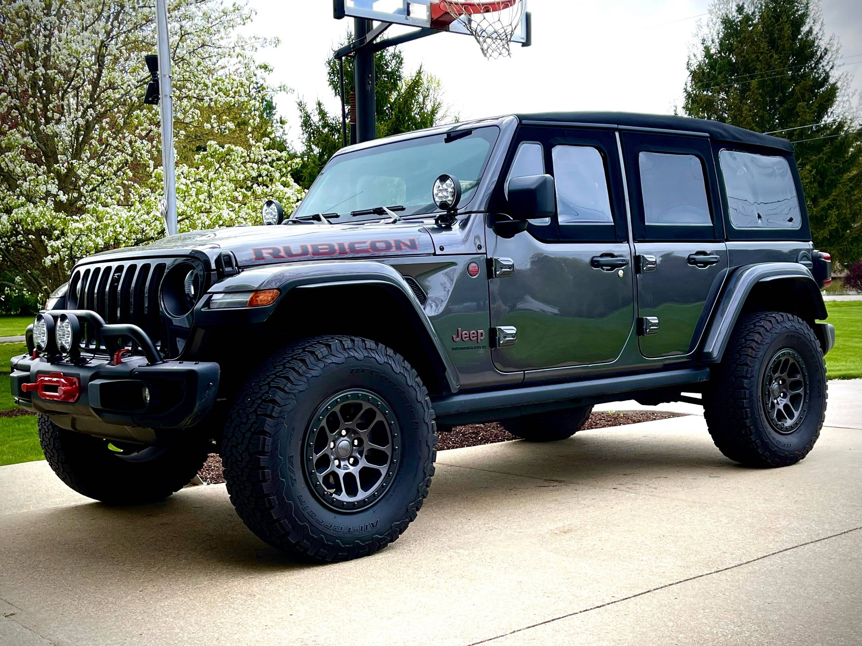 Jeep Wrangler JL Lets see those half doors!! image0