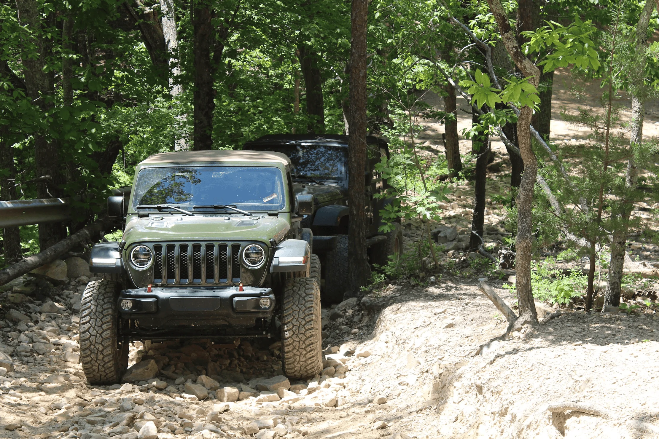 Jeep Wrangler JL '22 JLR 2.0T build progress/wheeling thread 1682451266943