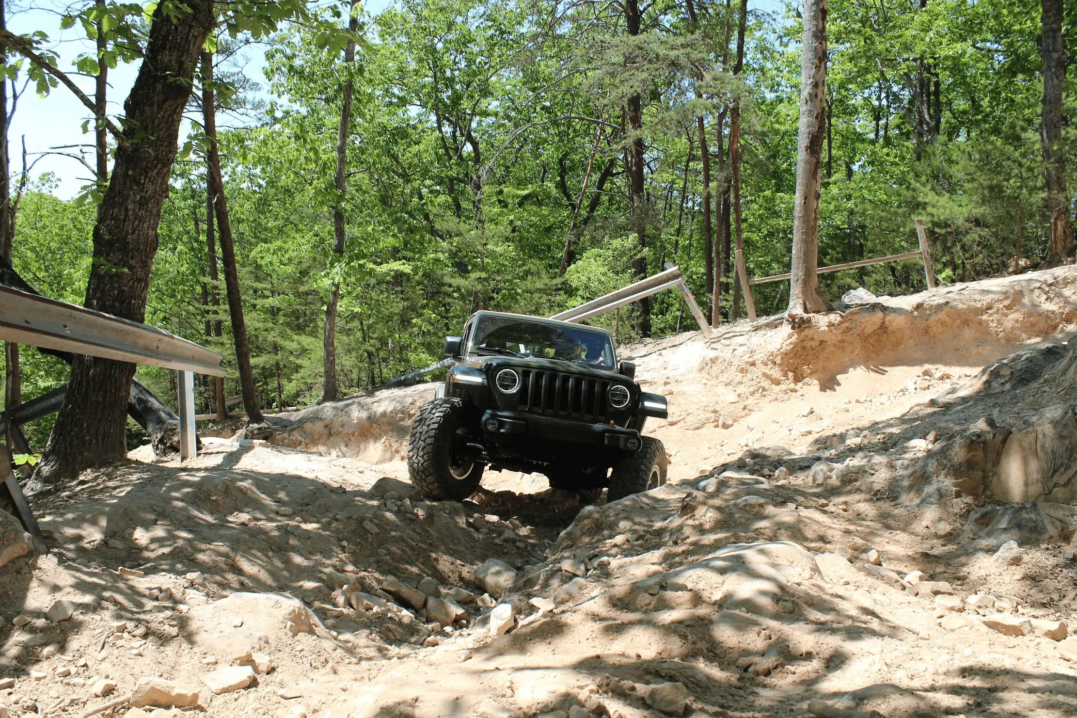 Jeep Wrangler JL '22 JLR 2.0T build progress/wheeling thread 1682451790791