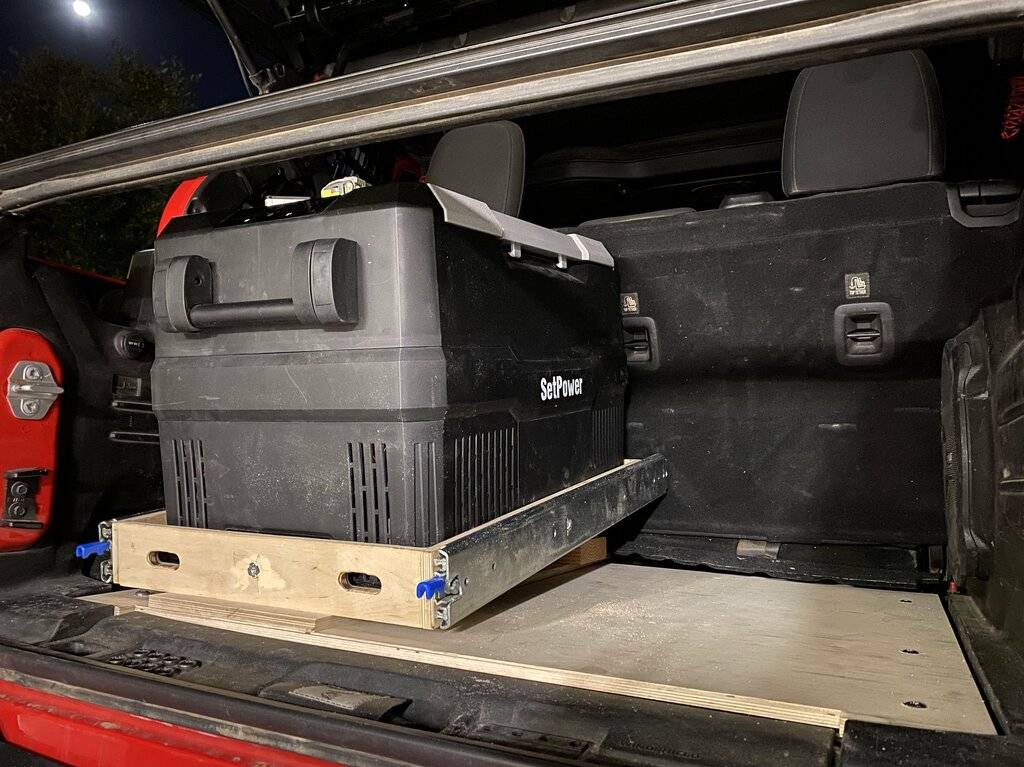 Jeep Wrangler JL A DIY Solution for Soft Tops: Fridge Slide, Drawer System & Sleeping Platform ea47af104c85642393d6ba439c59b3435d3a87c8ccce3f0e70