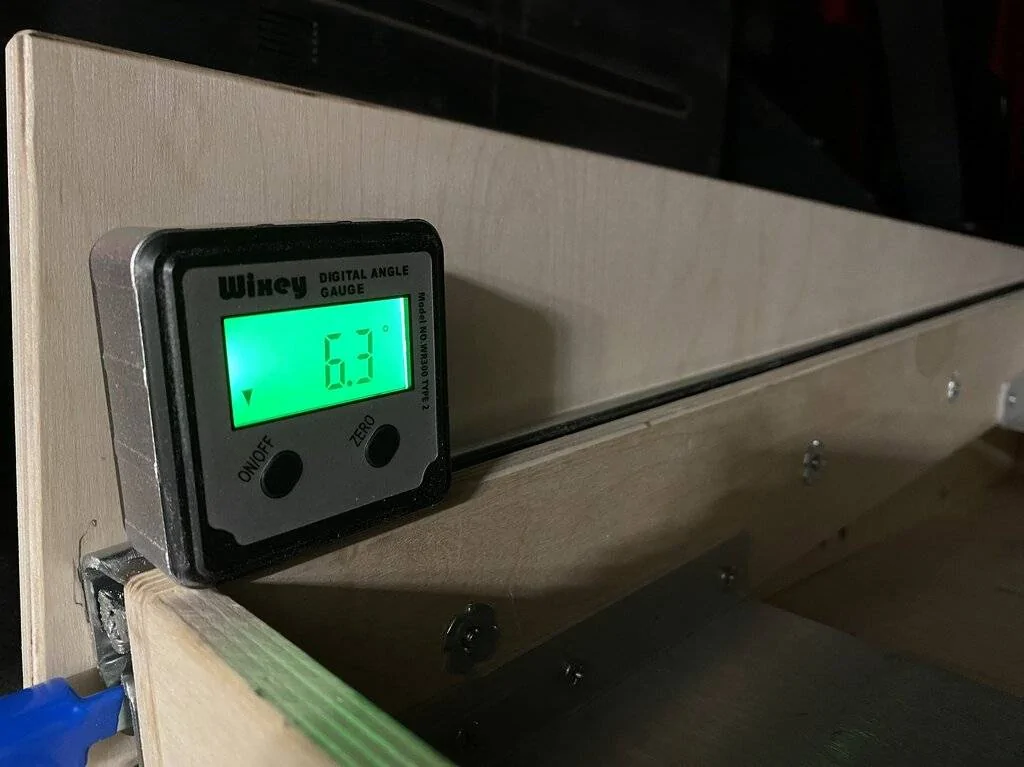 Jeep Wrangler JL A DIY Solution for Soft Tops: Fridge Slide, Drawer System & Sleeping Platform b348ab3f4cc93239c1280c412531d419ec220f54ab9cffe555