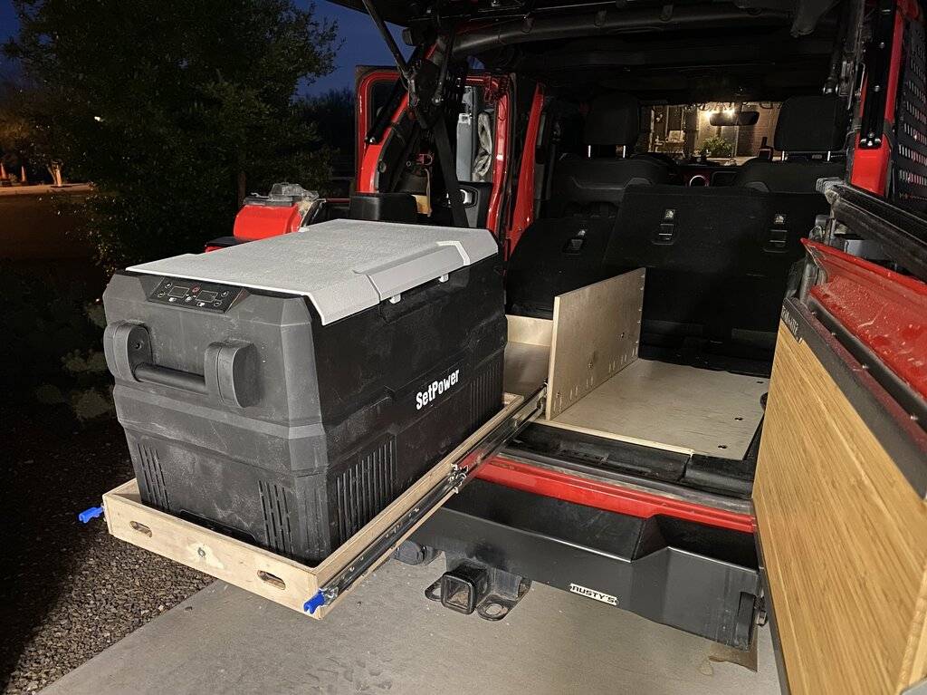 Jeep Wrangler JL A DIY Solution for Soft Tops: Fridge Slide, Drawer System & Sleeping Platform b974ae44dad809189931e6e621f073447e01816e588486438d