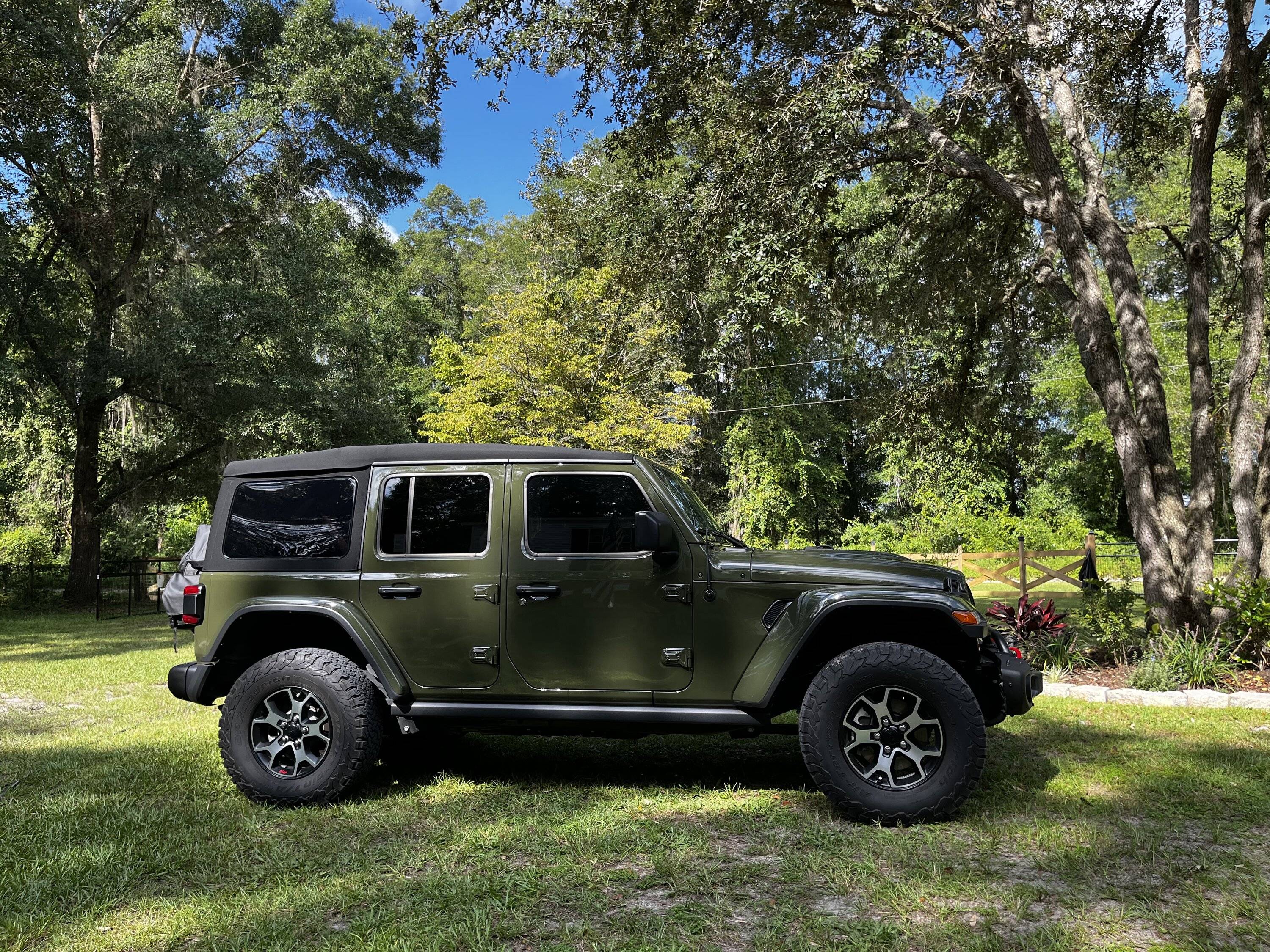 Jeep Wrangler JL Debating debadging Unknown-2