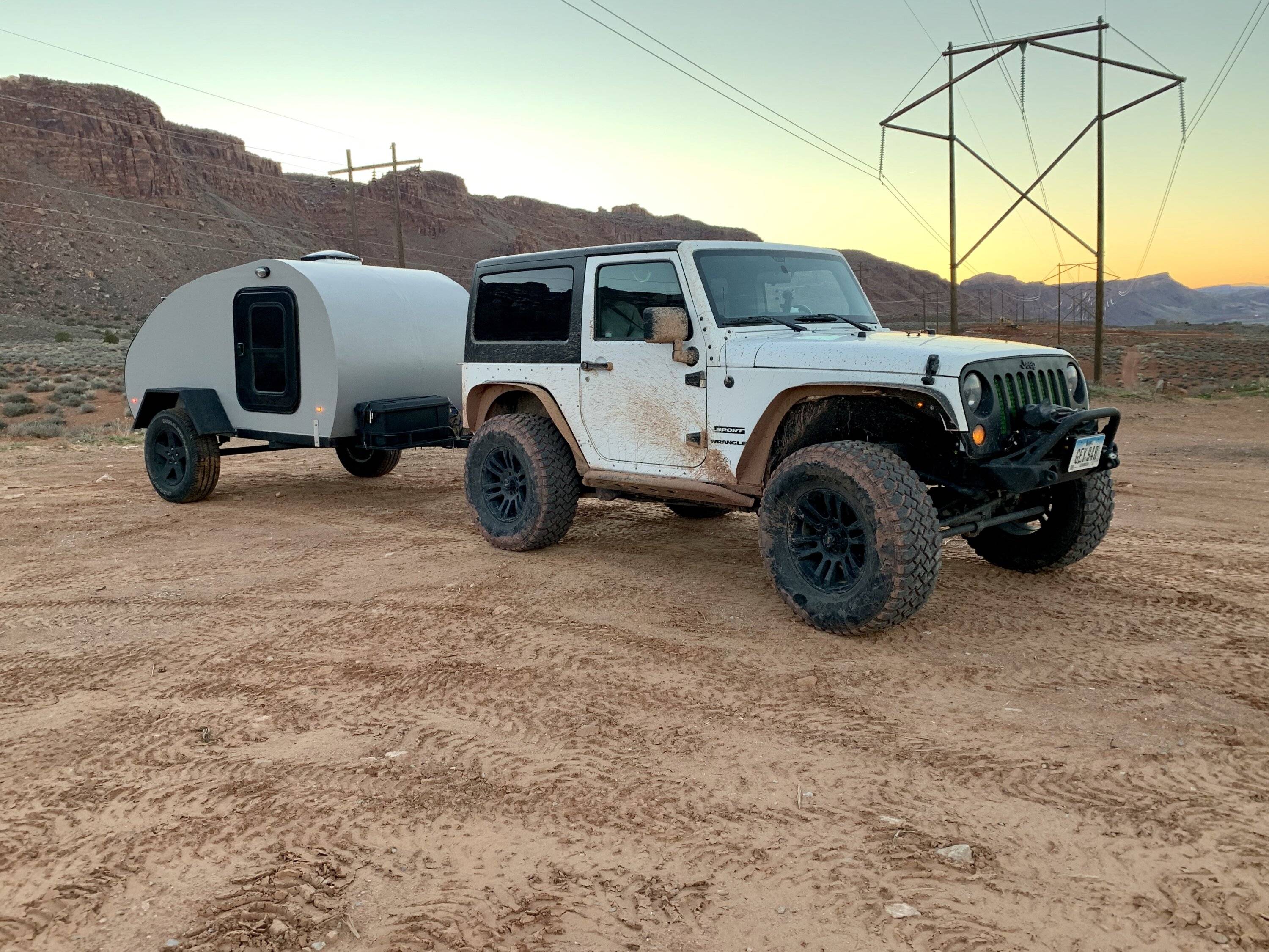 Jeep Wrangler JL A DIY Solution for Soft Tops: Fridge Slide, Drawer System & Sleeping Platform D0FE35EE-2E08-4892-8B76-083442CFD3F3