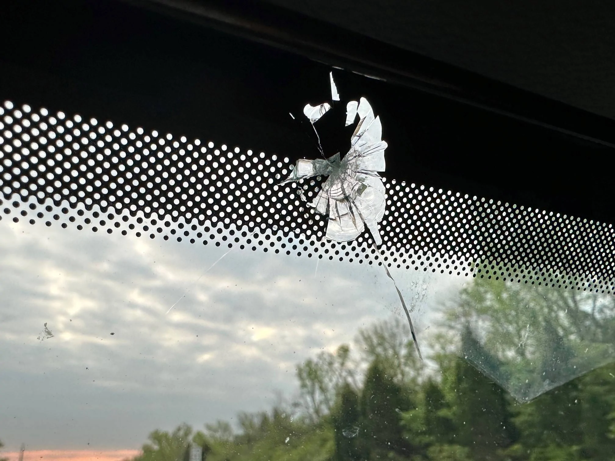 Jeep Wrangler JL Cracked Windshield Club windshield