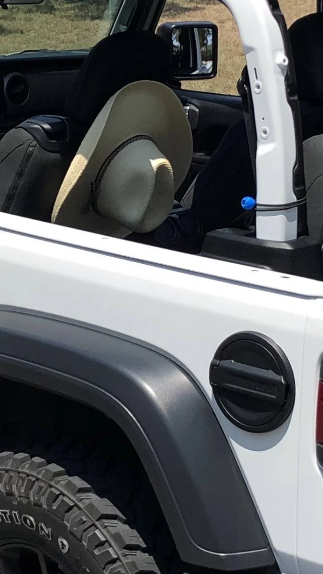 Jeep Wrangler JL Dumb question...fuel cap door A68B4B08-5D10-4720-A87D-1CDE2F8DADC3