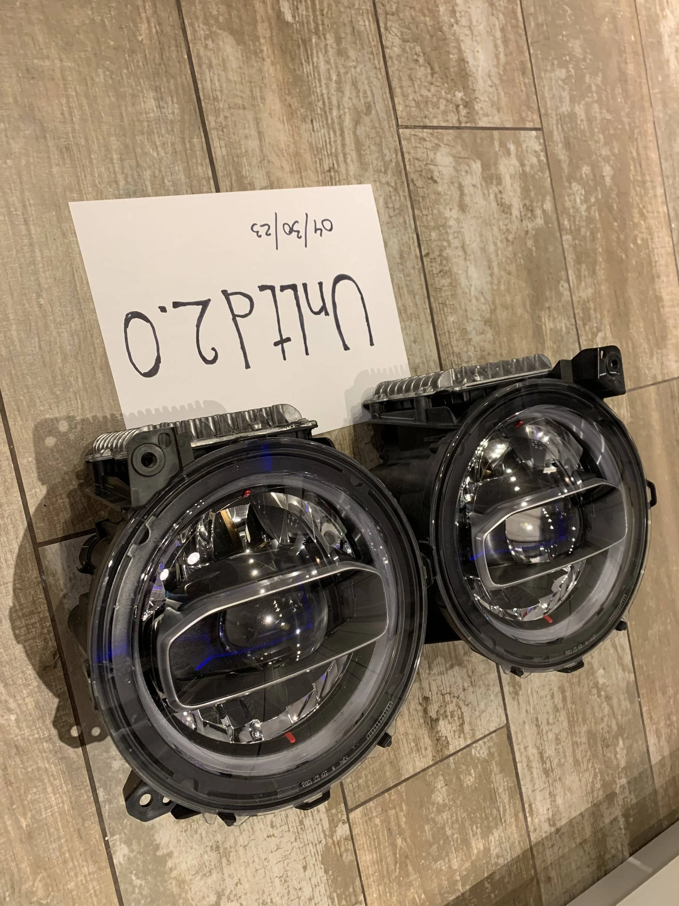 Jeep Wrangler JL LED headlights OEM IMG_7909