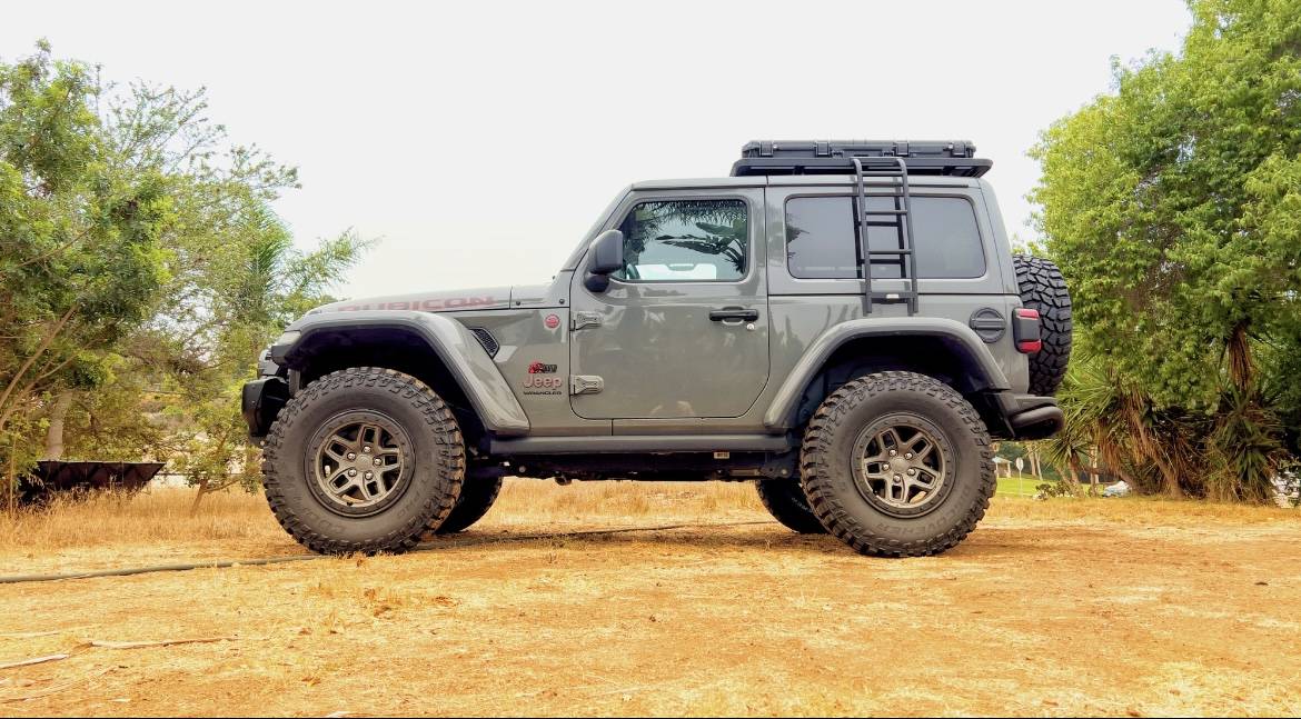 Jeep Wrangler JL AEV Borah Dual Sport wheels BC9BF006-AB57-4A29-BAAB-CEE273D65AEB