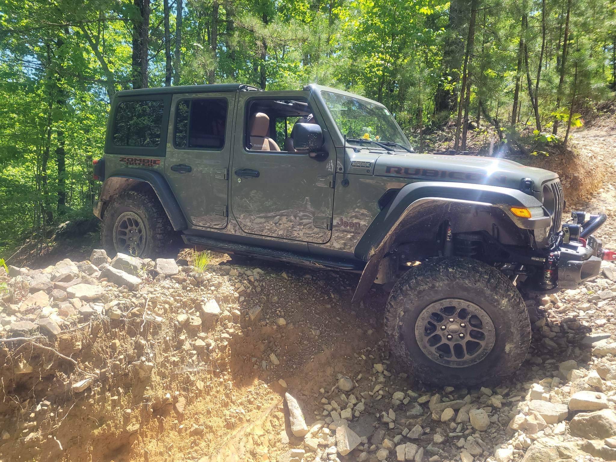 Jeep Wrangler JL Fusion 4x4 Steering Clearance Issues IMG_8822