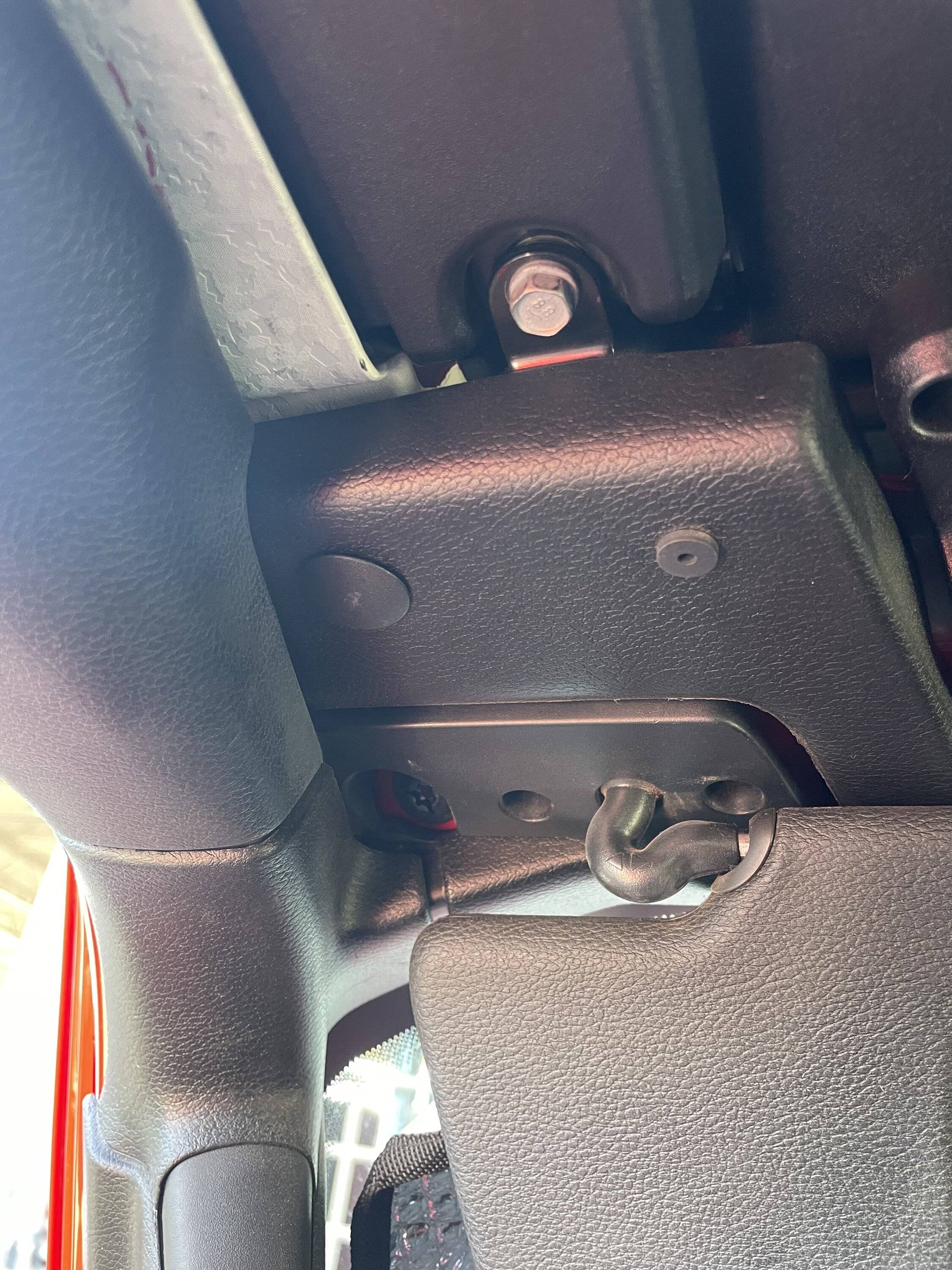 Jeep Wrangler JL Sky One-Touch Power-Top removal issues? 5F52BFD5-A458-4903-9921-AAA76A54089D