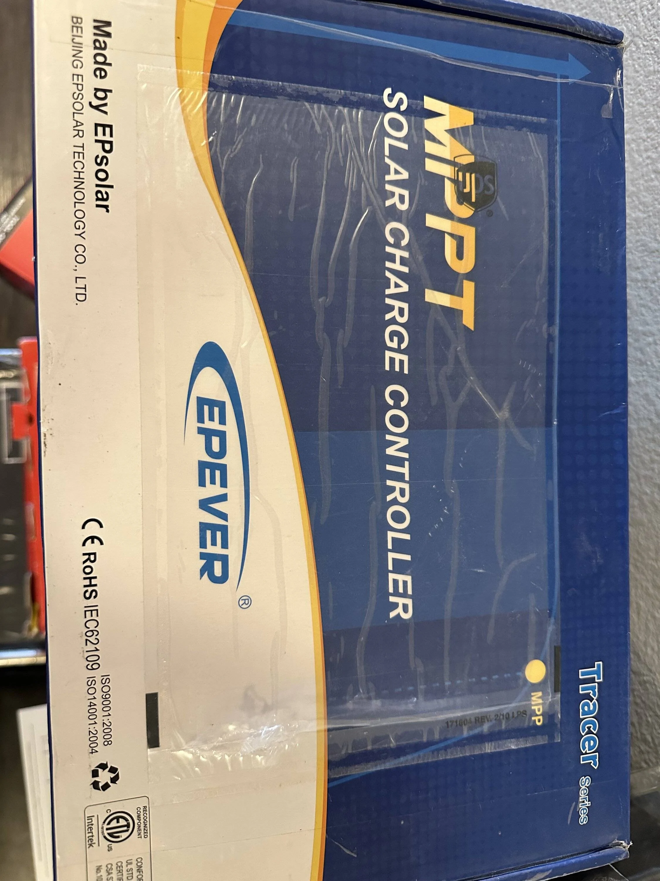 Jeep Wrangler JL MPPT Solar Charge Controller IMG_3337