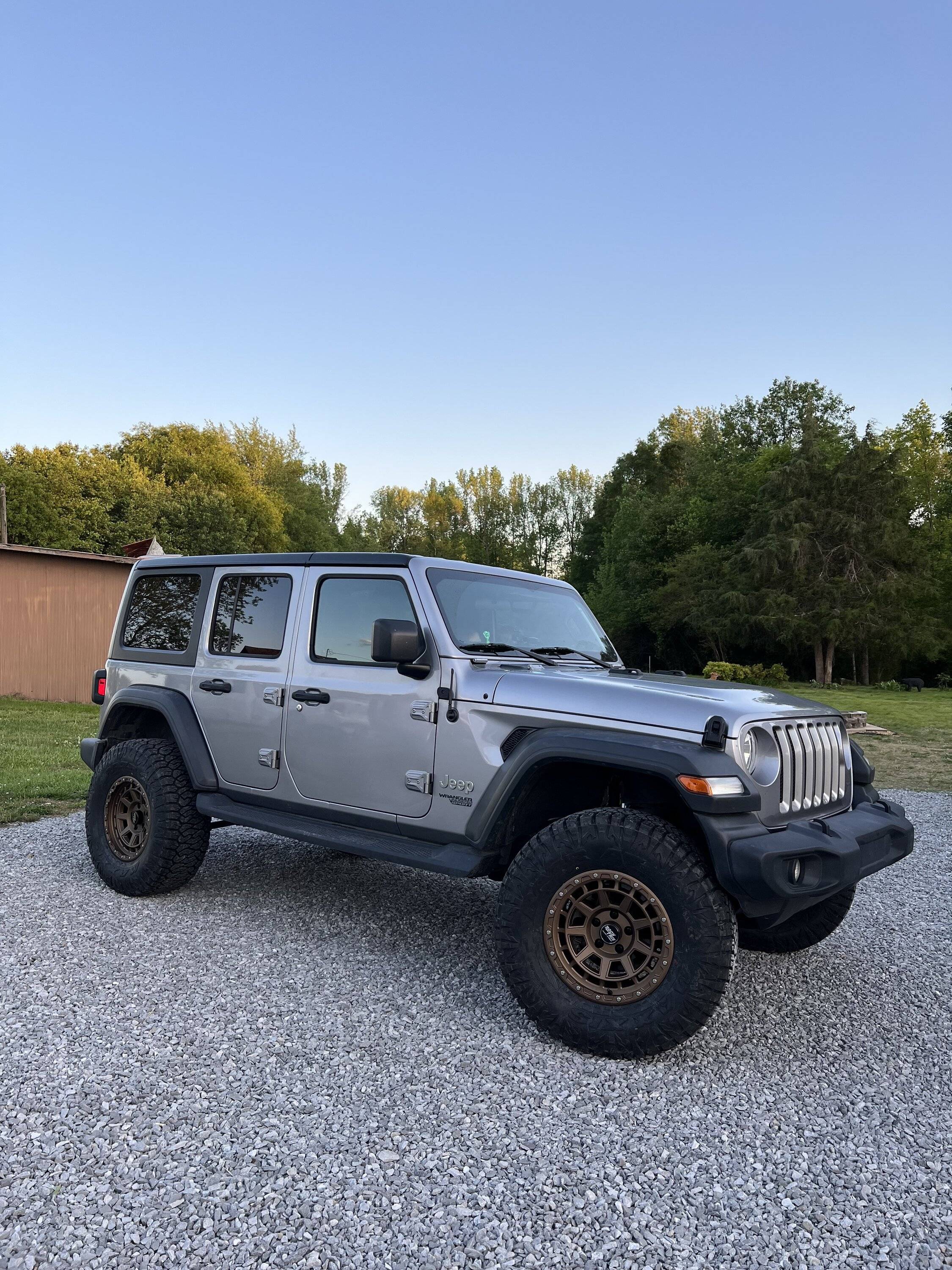 Jeep Wrangler JL Share your stock Jeep vs. your Jeep post mods ☺️✌️ -- Before & After thread IMG_4756