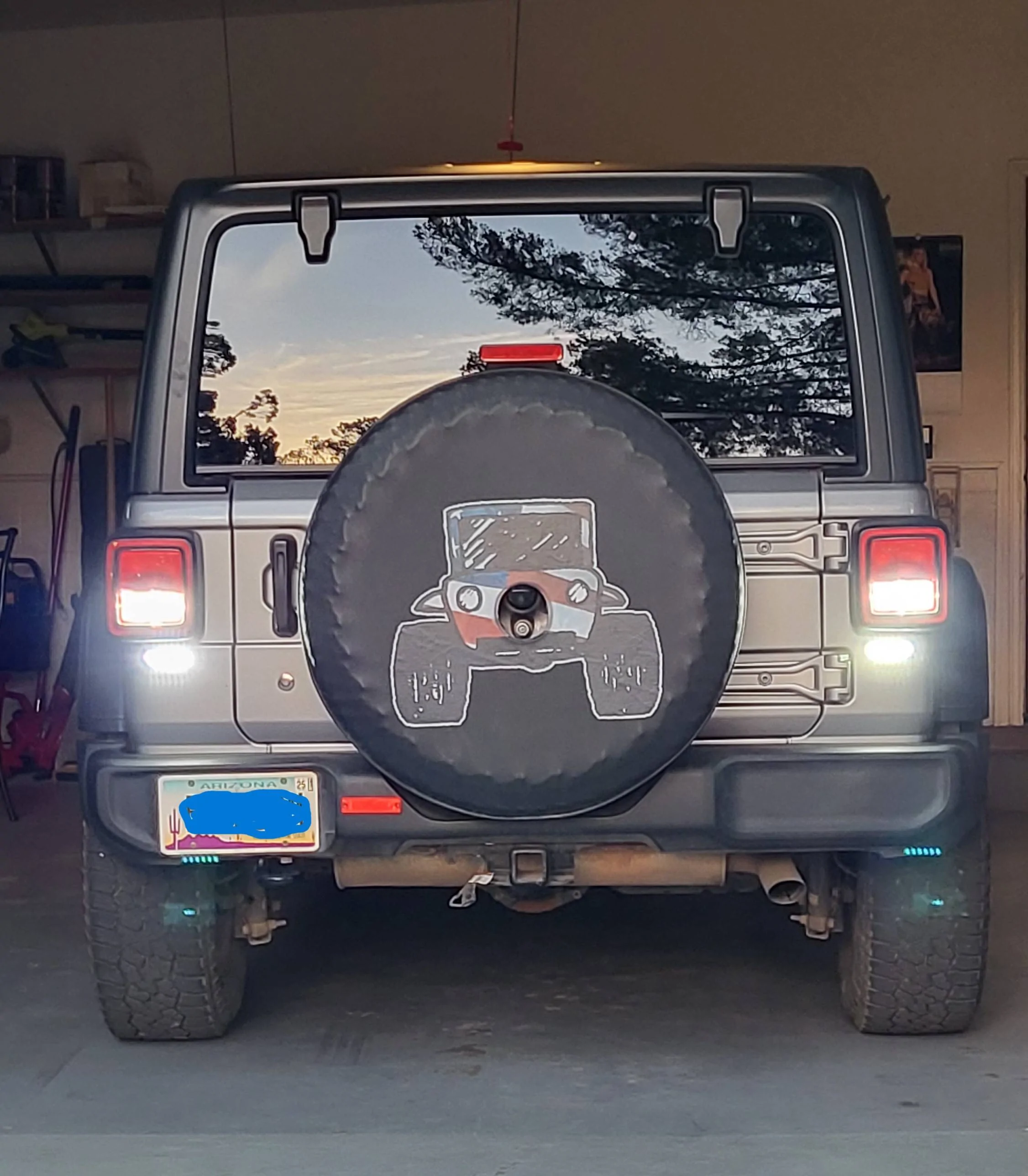 Jeep Wrangler JL Backup Lights 20230505_190309