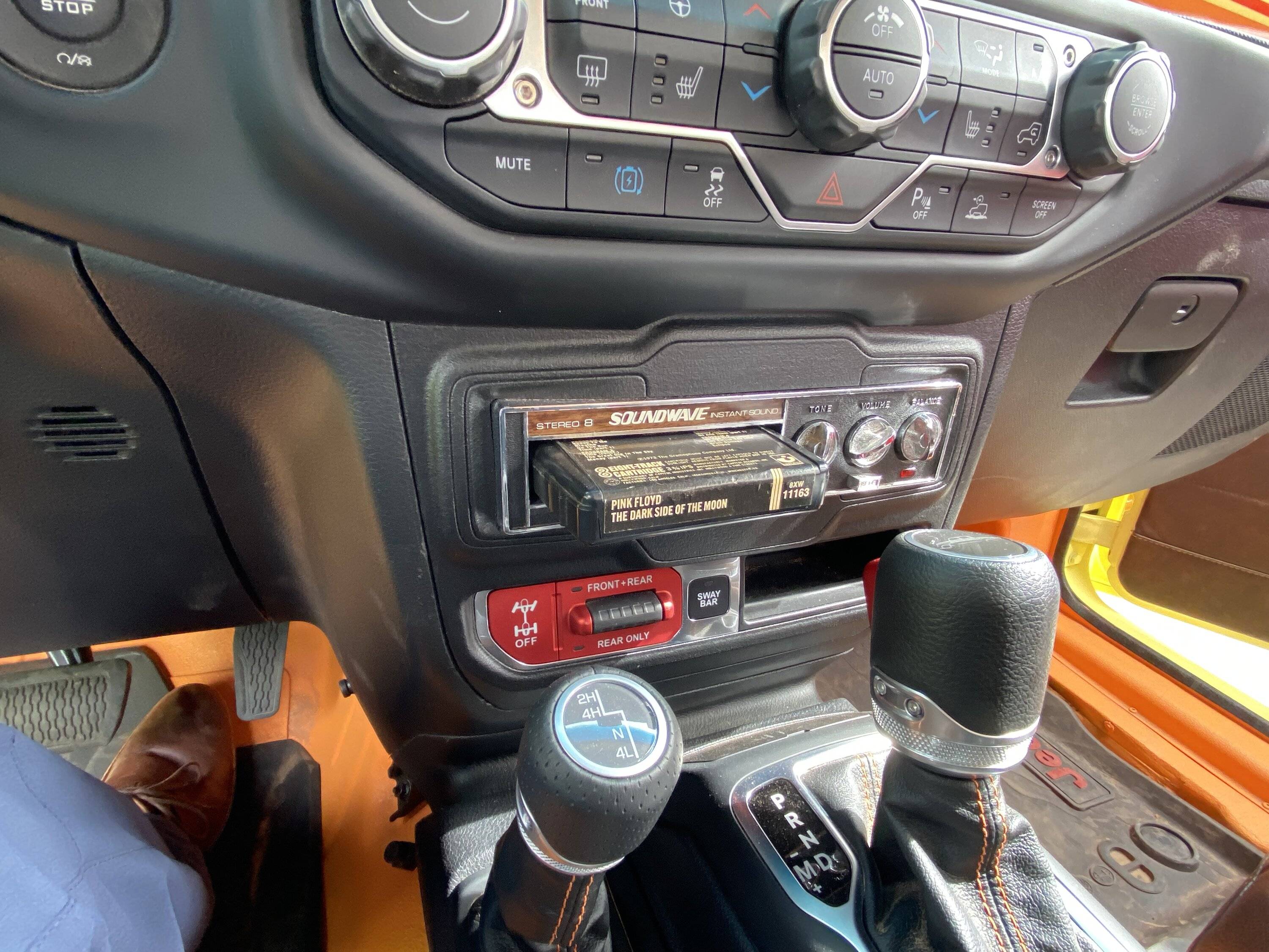 Jeep Wrangler JL I want a CD player IMG_0854