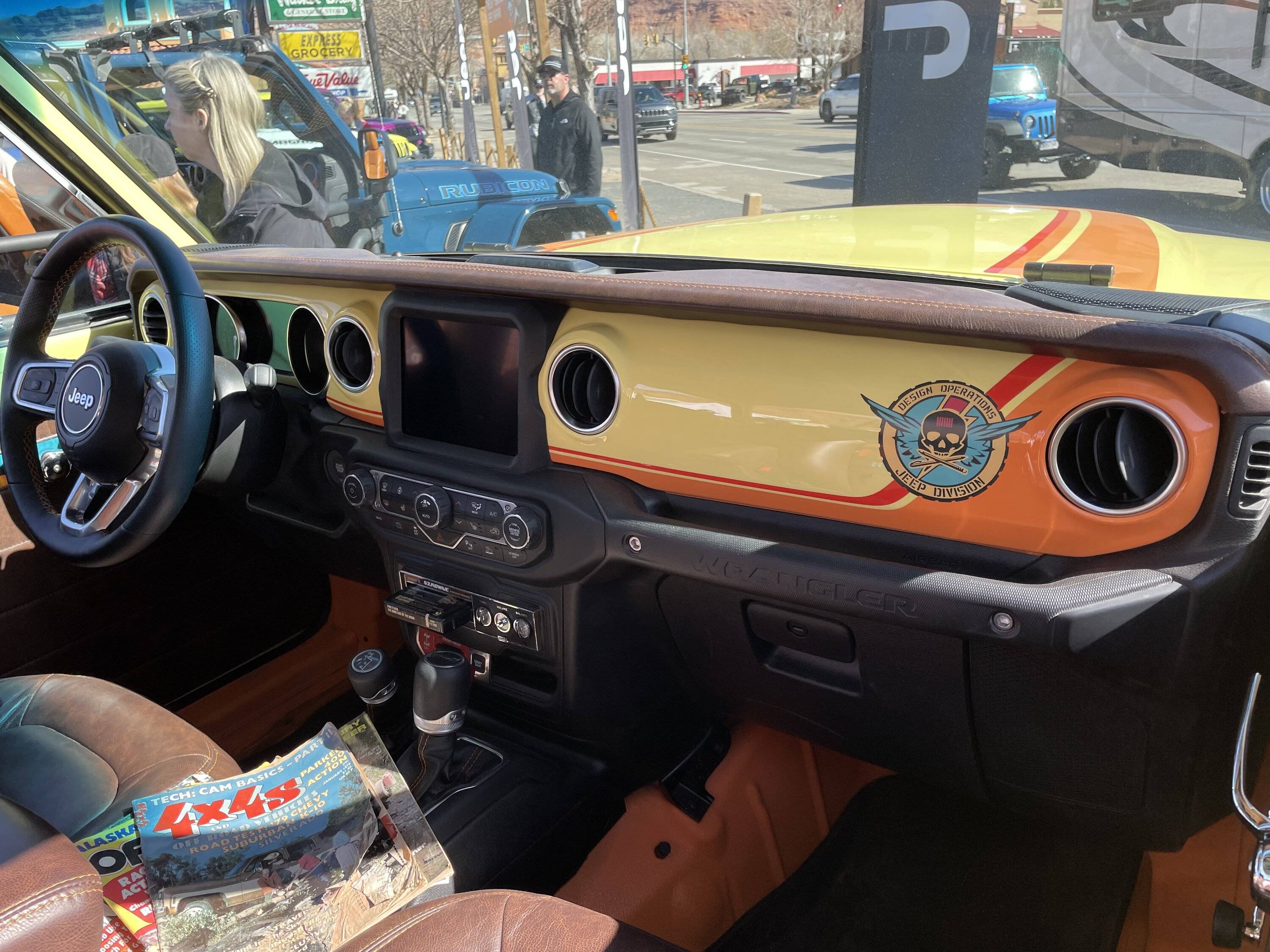 Jeep Wrangler JL I want a CD player 05CCB073-FB80-4F71-A6B8-E75084E82452