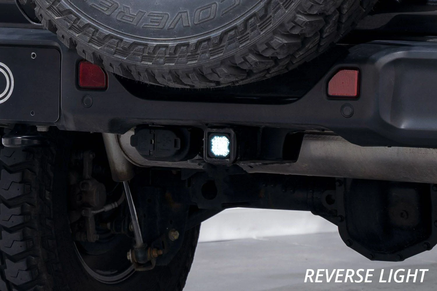 Jeep Wrangler JL Aux rear lighting plan 2018_jeep_c1r_hitchmount_studio_cropped_angle_reverse___labeled