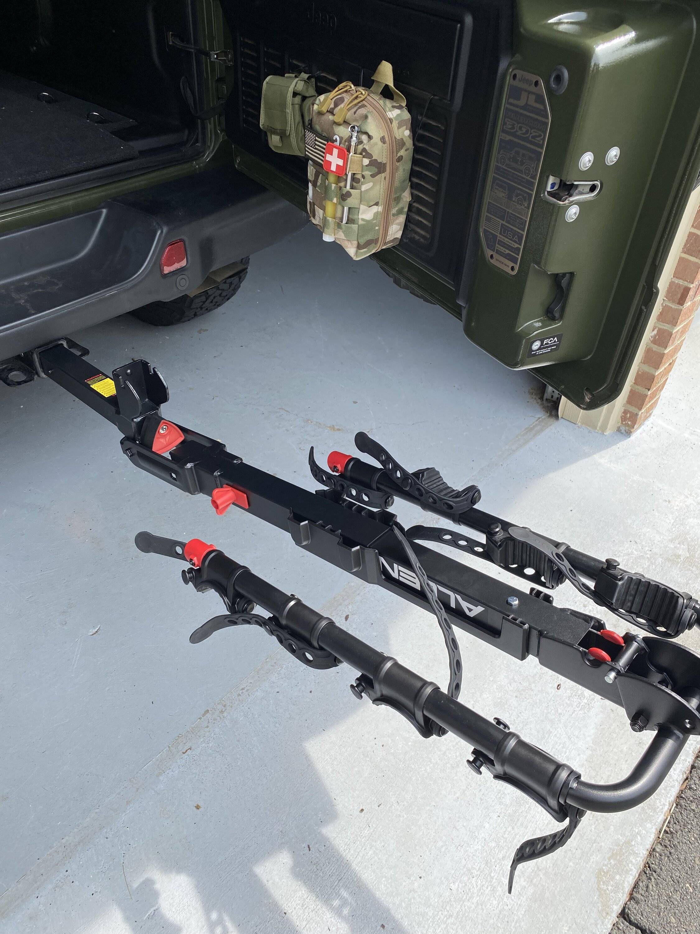 Jeep Wrangler JL Hitch Bike Rack recommendations? IMG_0920