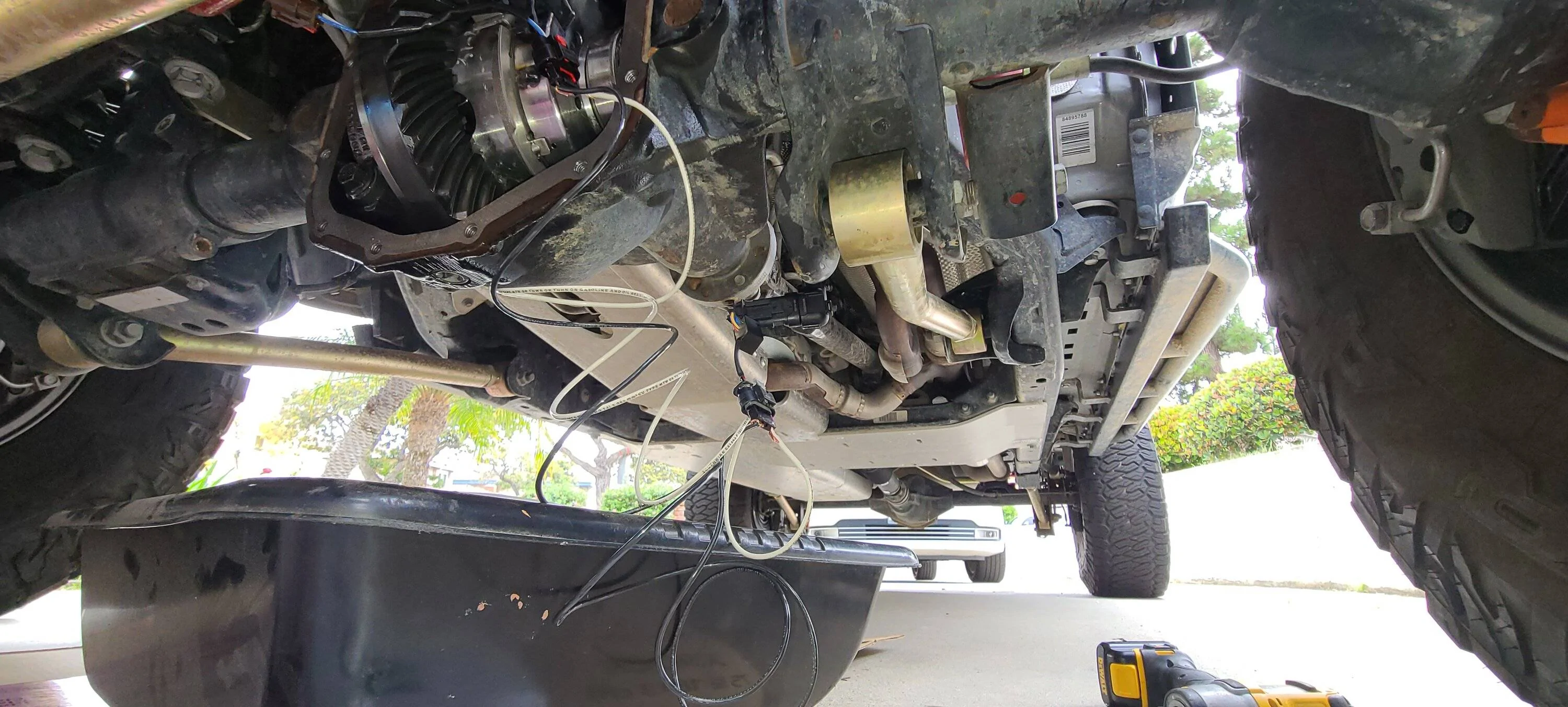 Jeep Wrangler JL Front Locker Coil/Solenoid Actuator Dead - Sources? 20230515_110806