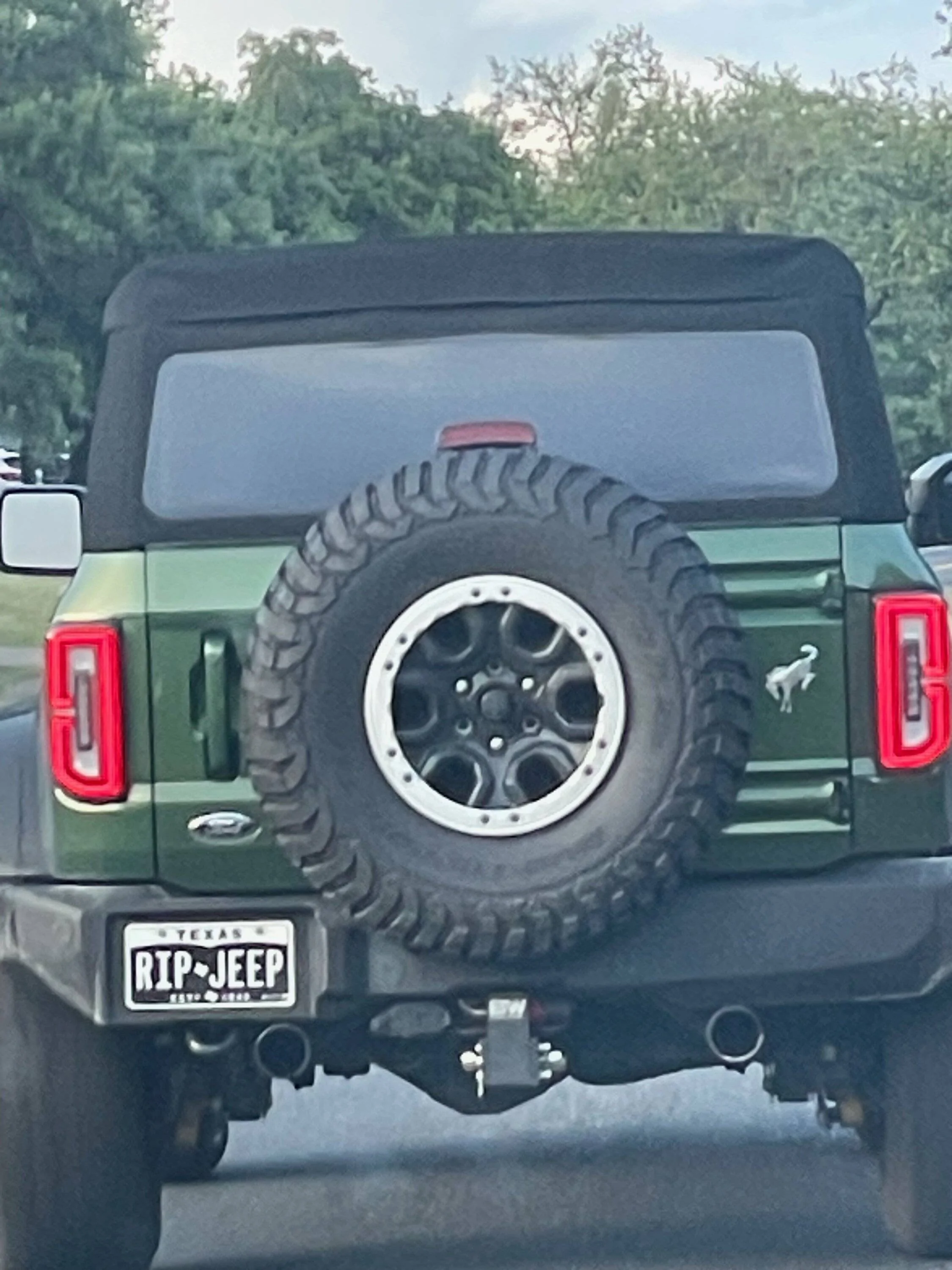 Jeep Wrangler JL Bronco Shade Thrown - Really? image1